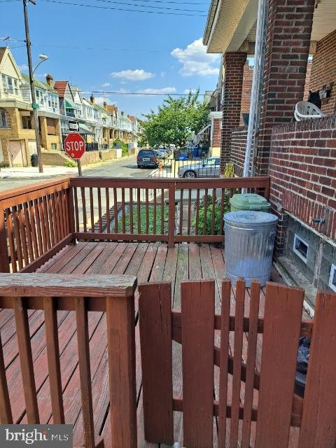 LAWNCREST - Residential