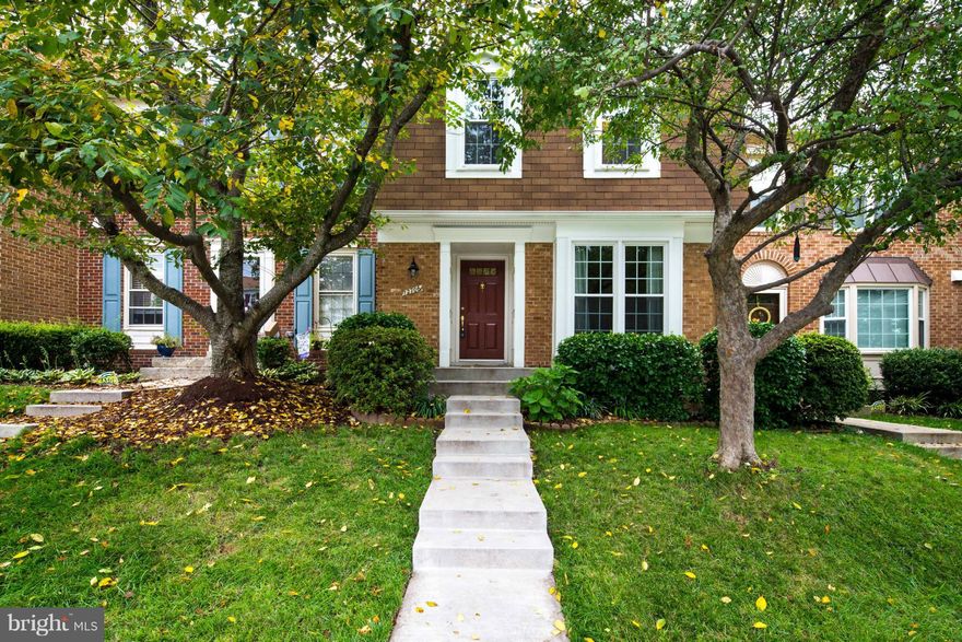 Super clean and ready for you! So many updates! Granite counters, stainless steel appliances, ceramic tile kitchen floor. New kitchen faucet. New heat pump 2012! Newer (2010/2011) Kenmore washer/dryer, newer Excaliber windows (2010), newer roof (2010), completely replumbed with PVC (no poly!). Updated bathrooms, spacious rec room with cozy fireplace! Backs to open area, not cramped! Curb appeal!