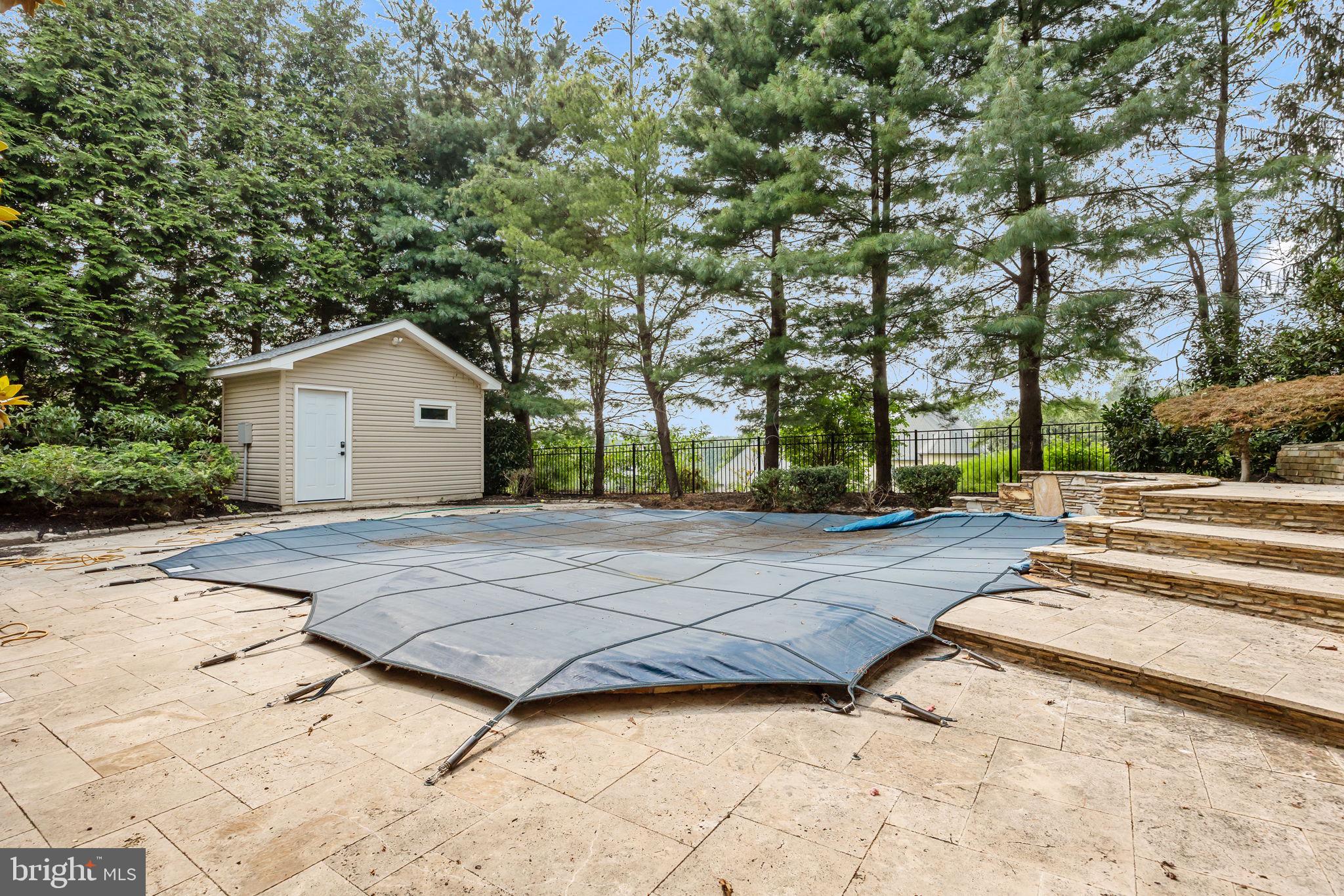 STONEGATE - Residential