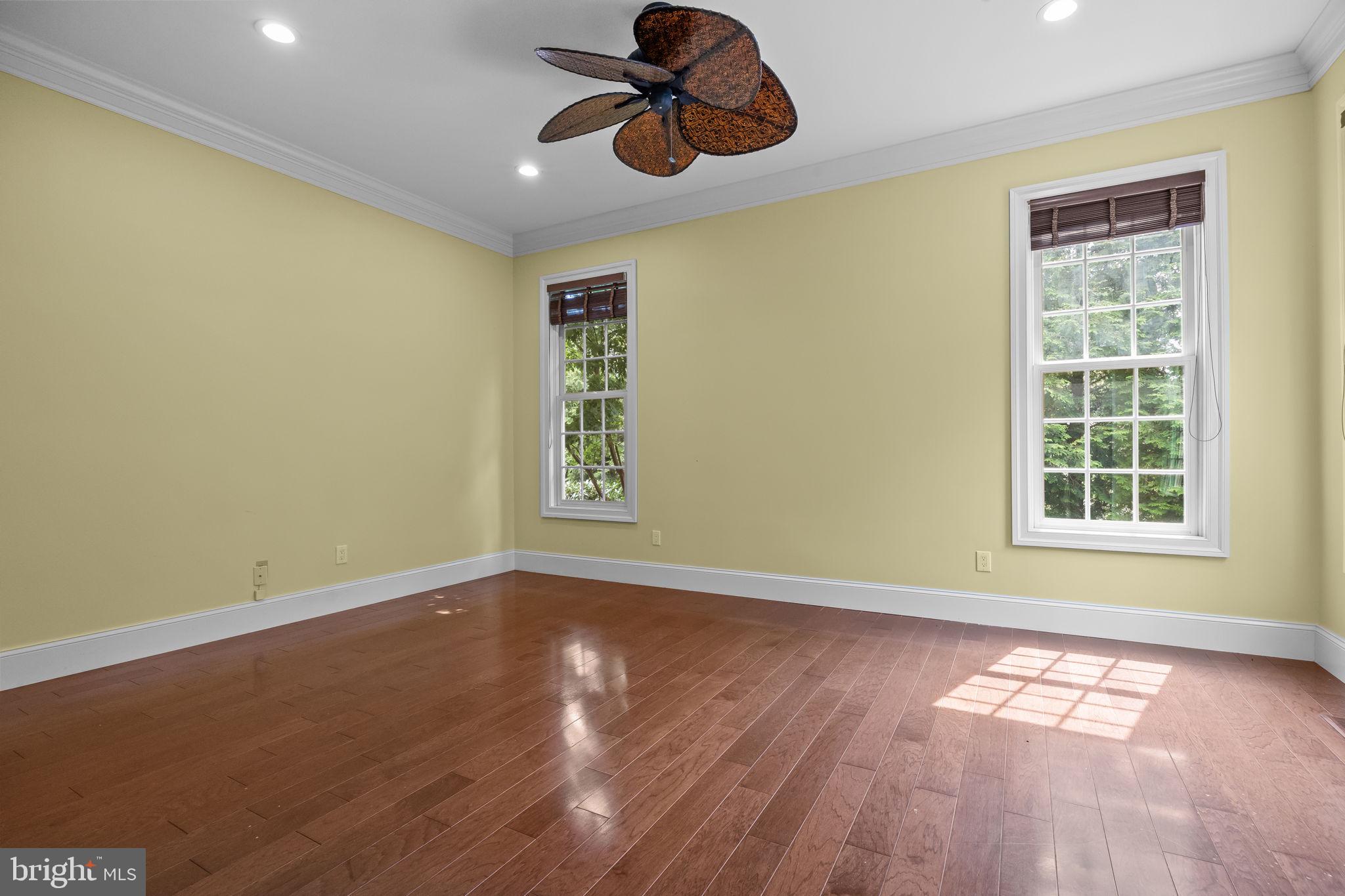 STONEGATE - Residential