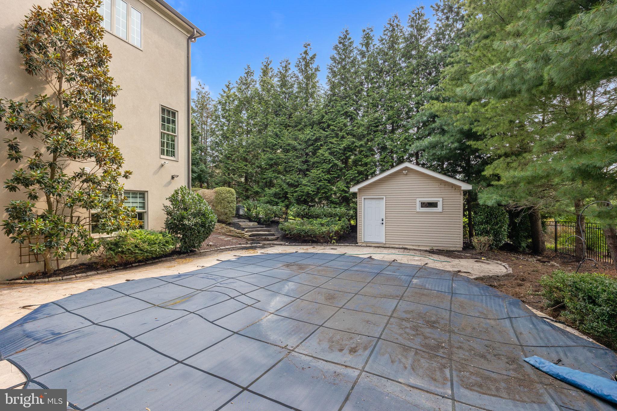 STONEGATE - Residential