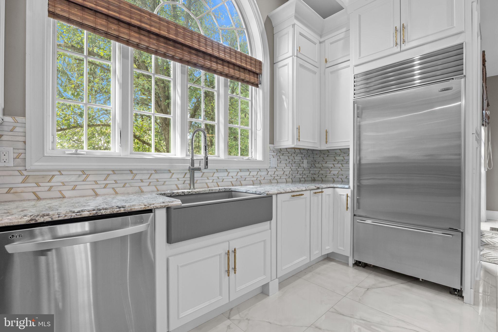 STONEGATE - Residential