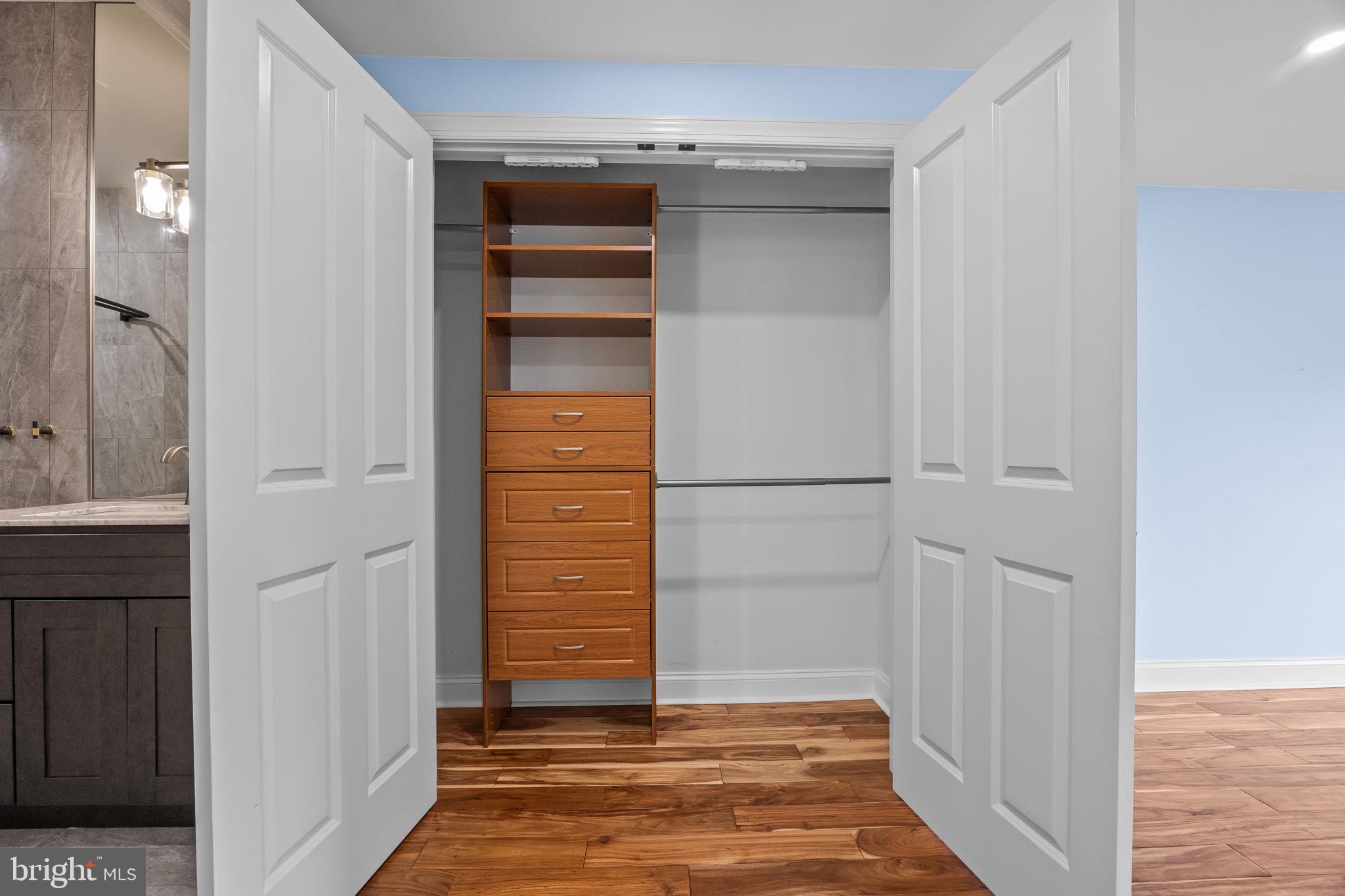 STONEGATE - Residential