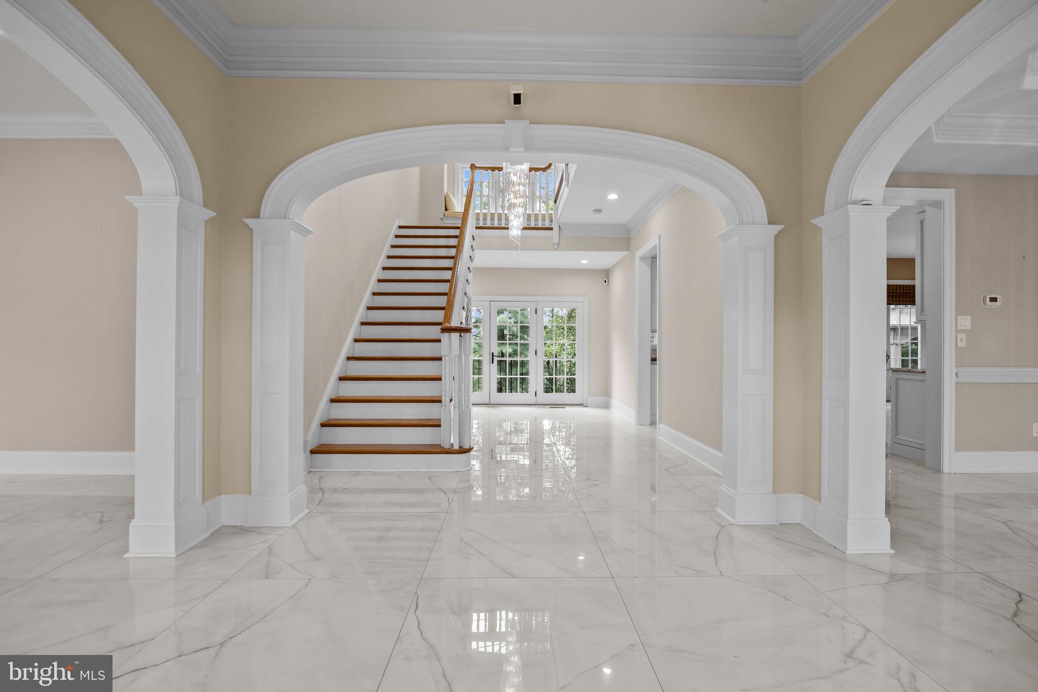 STONEGATE - Residential