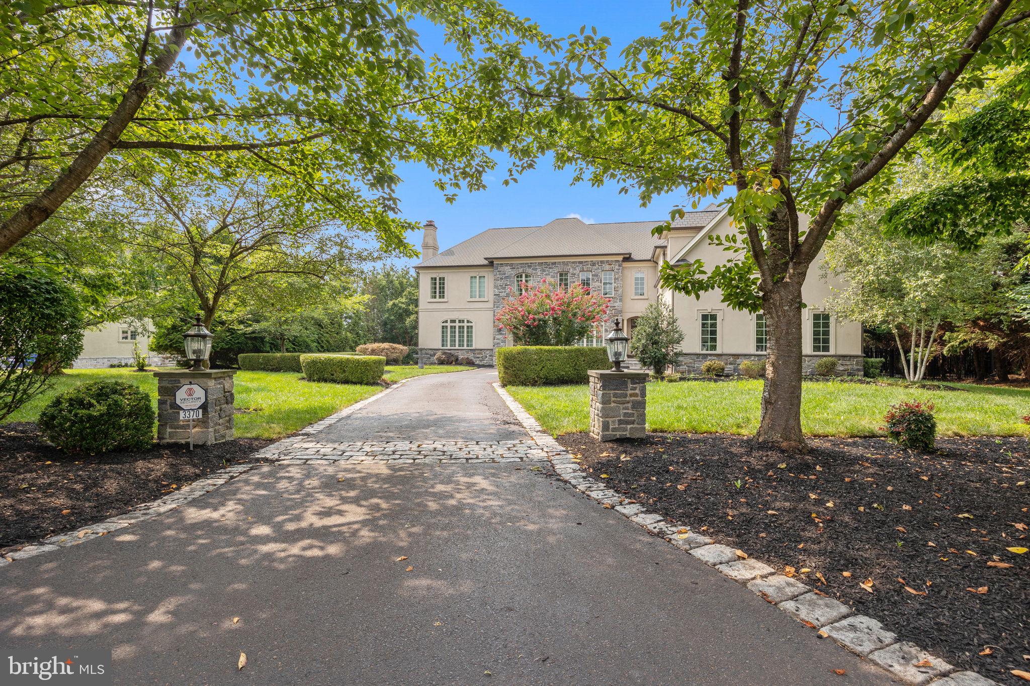 STONEGATE - Residential