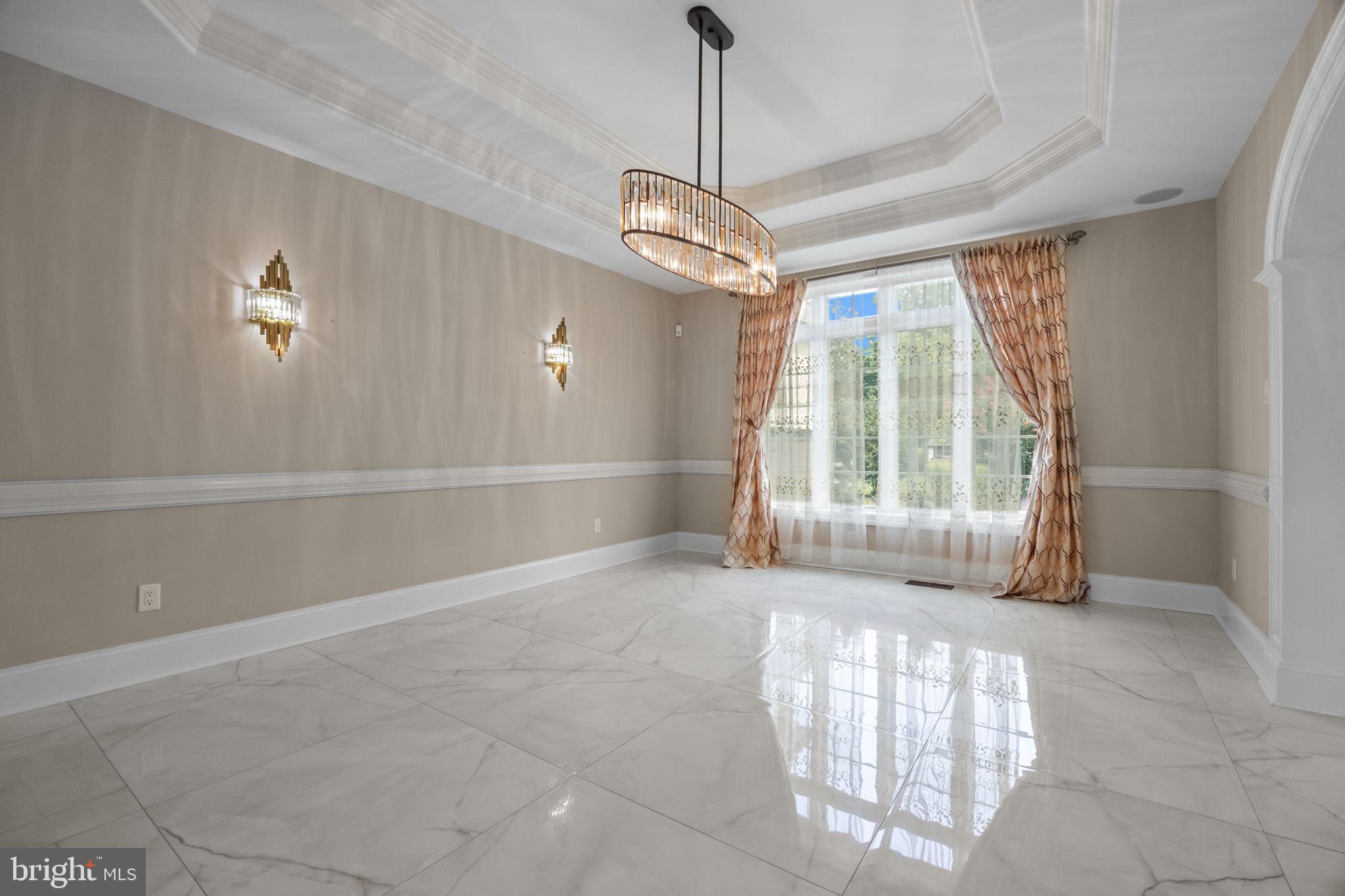 STONEGATE - Residential