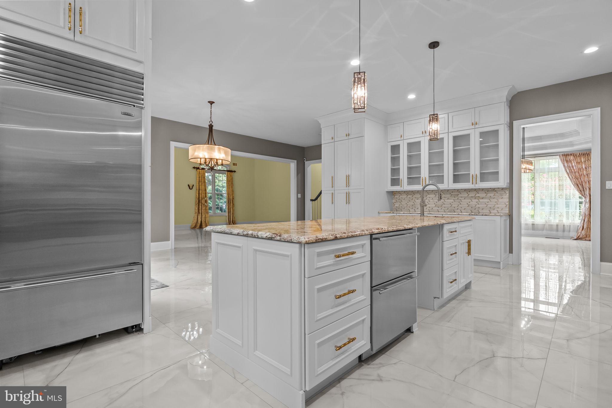 STONEGATE - Residential