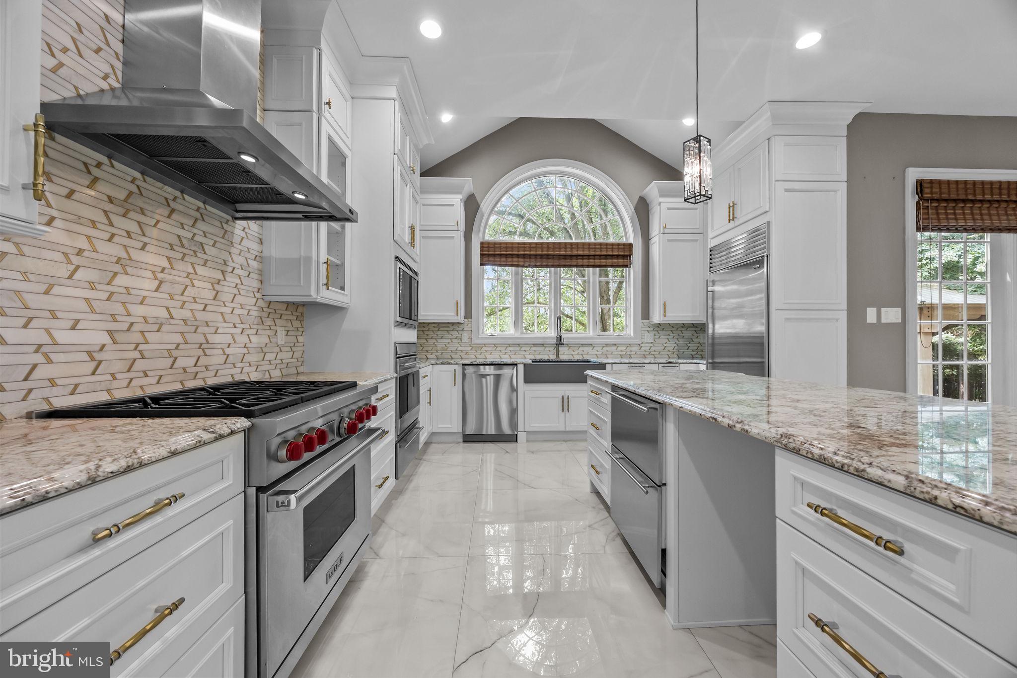 STONEGATE - Residential