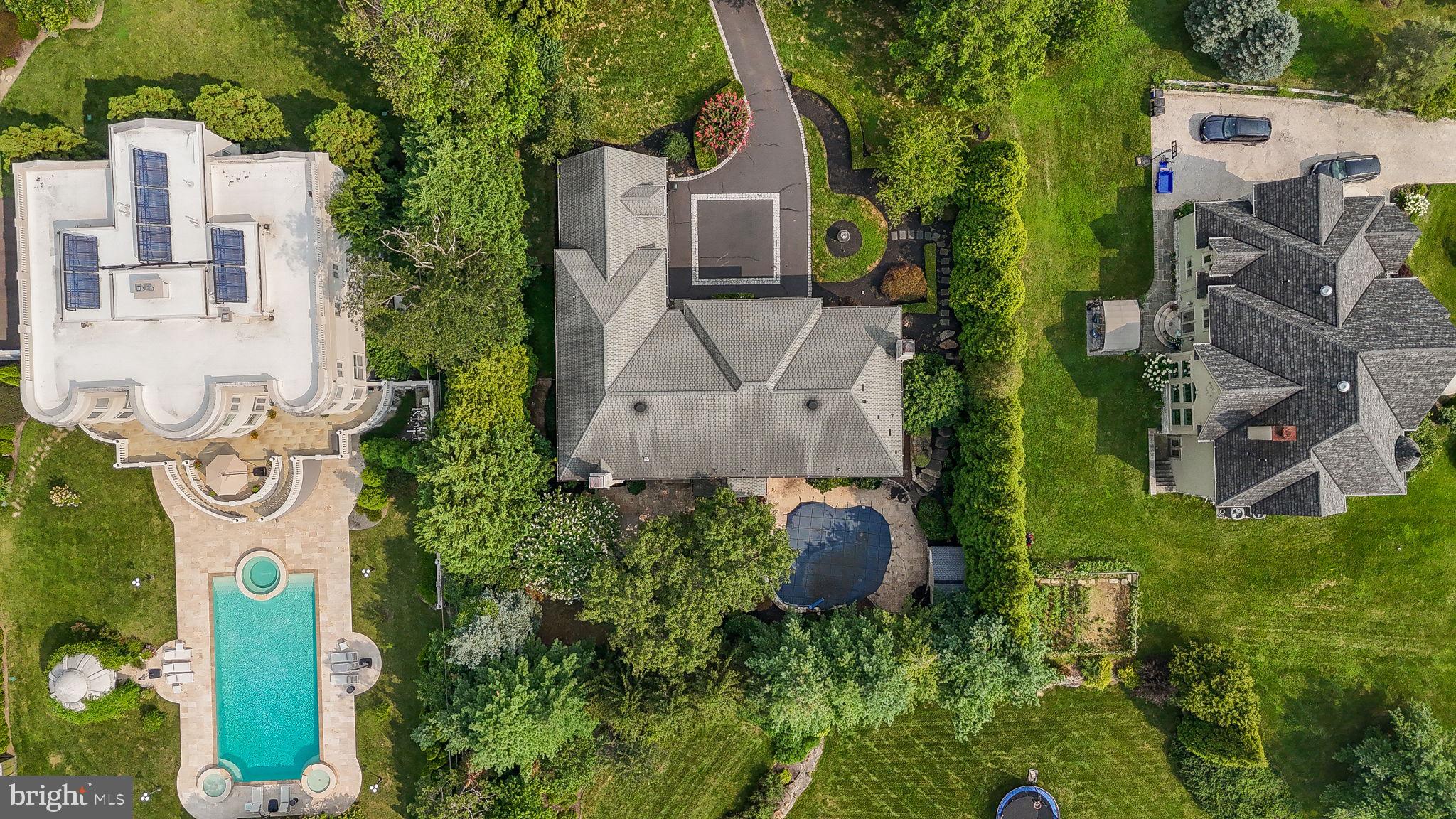 STONEGATE - Residential