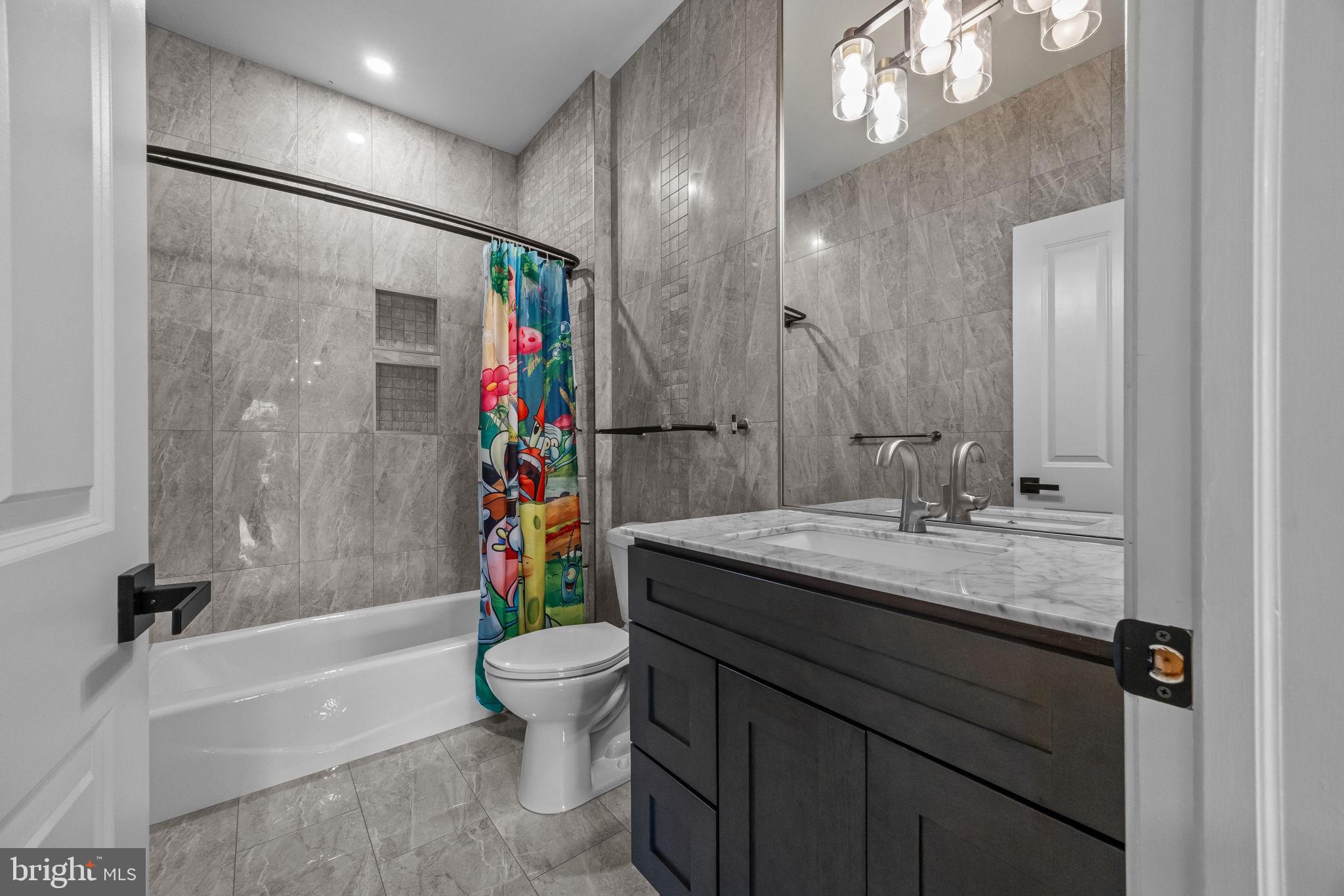 STONEGATE - Residential