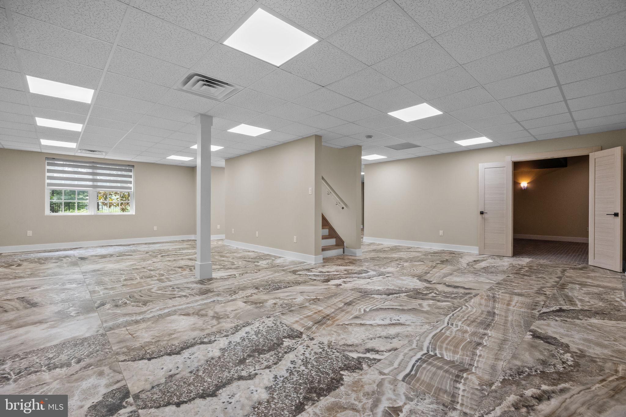 STONEGATE - Residential