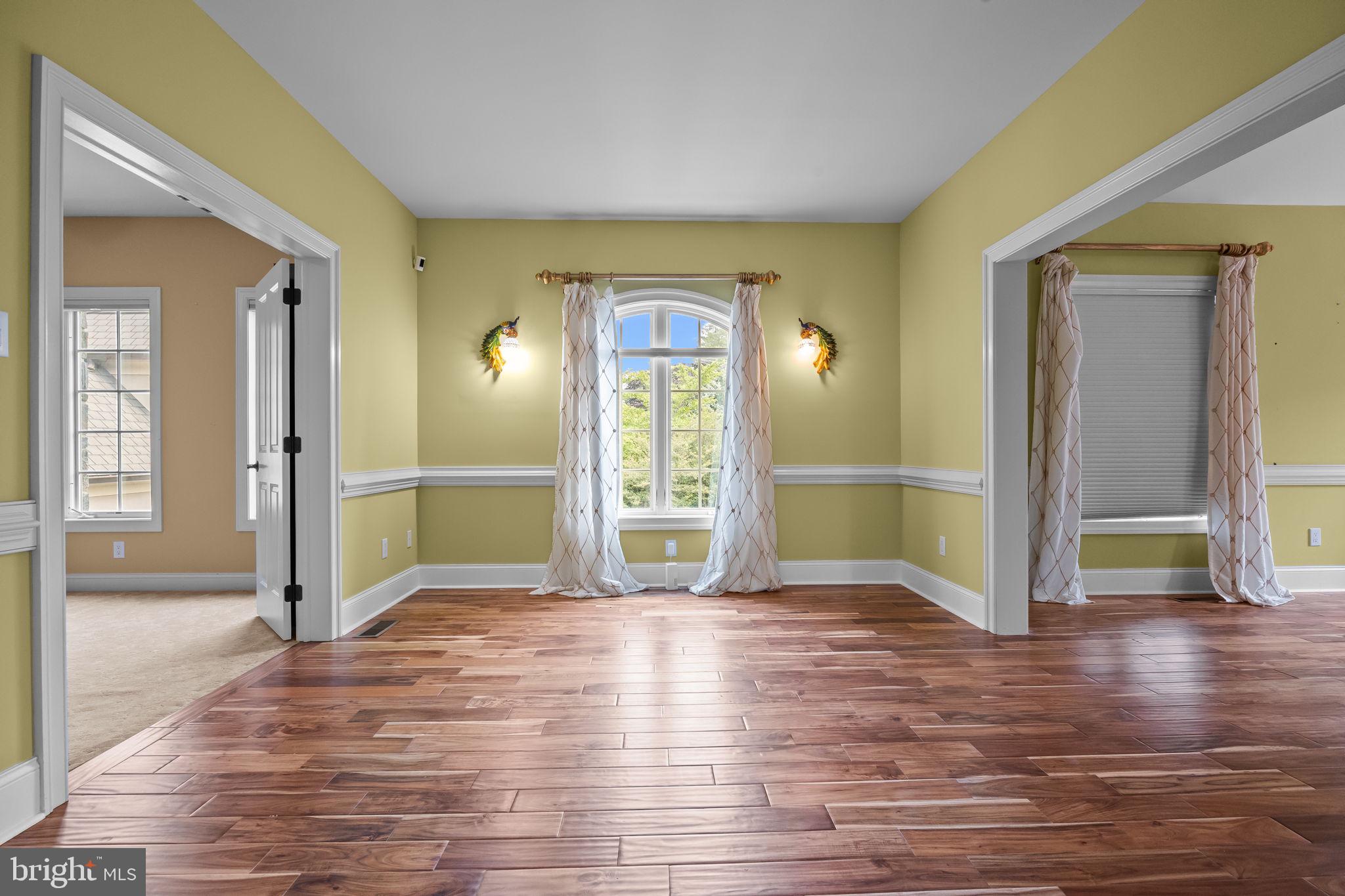 STONEGATE - Residential