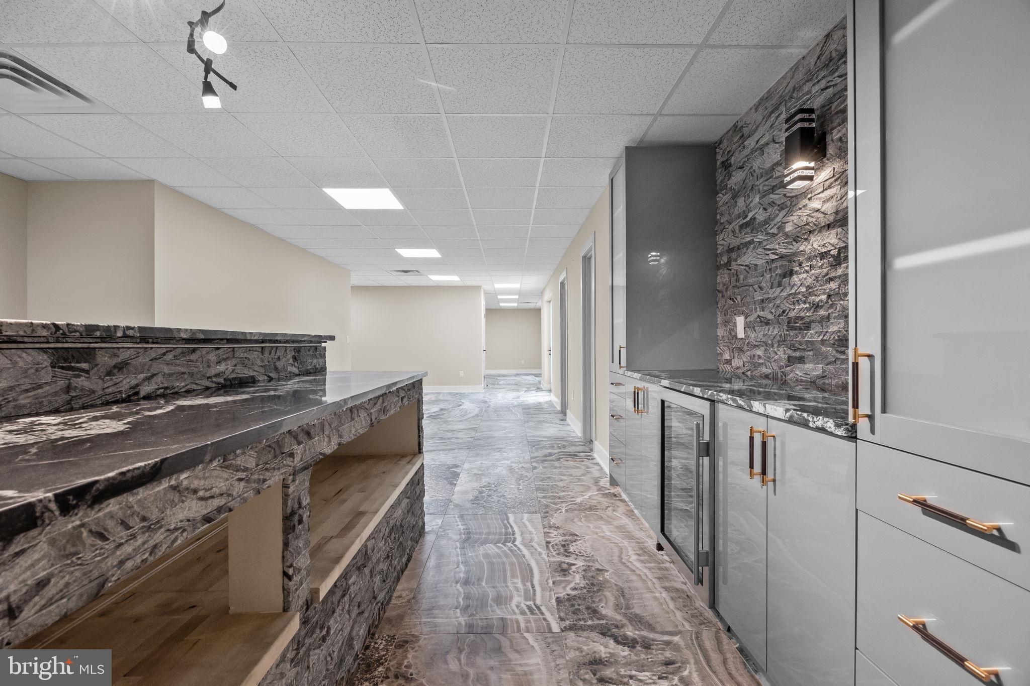 STONEGATE - Residential