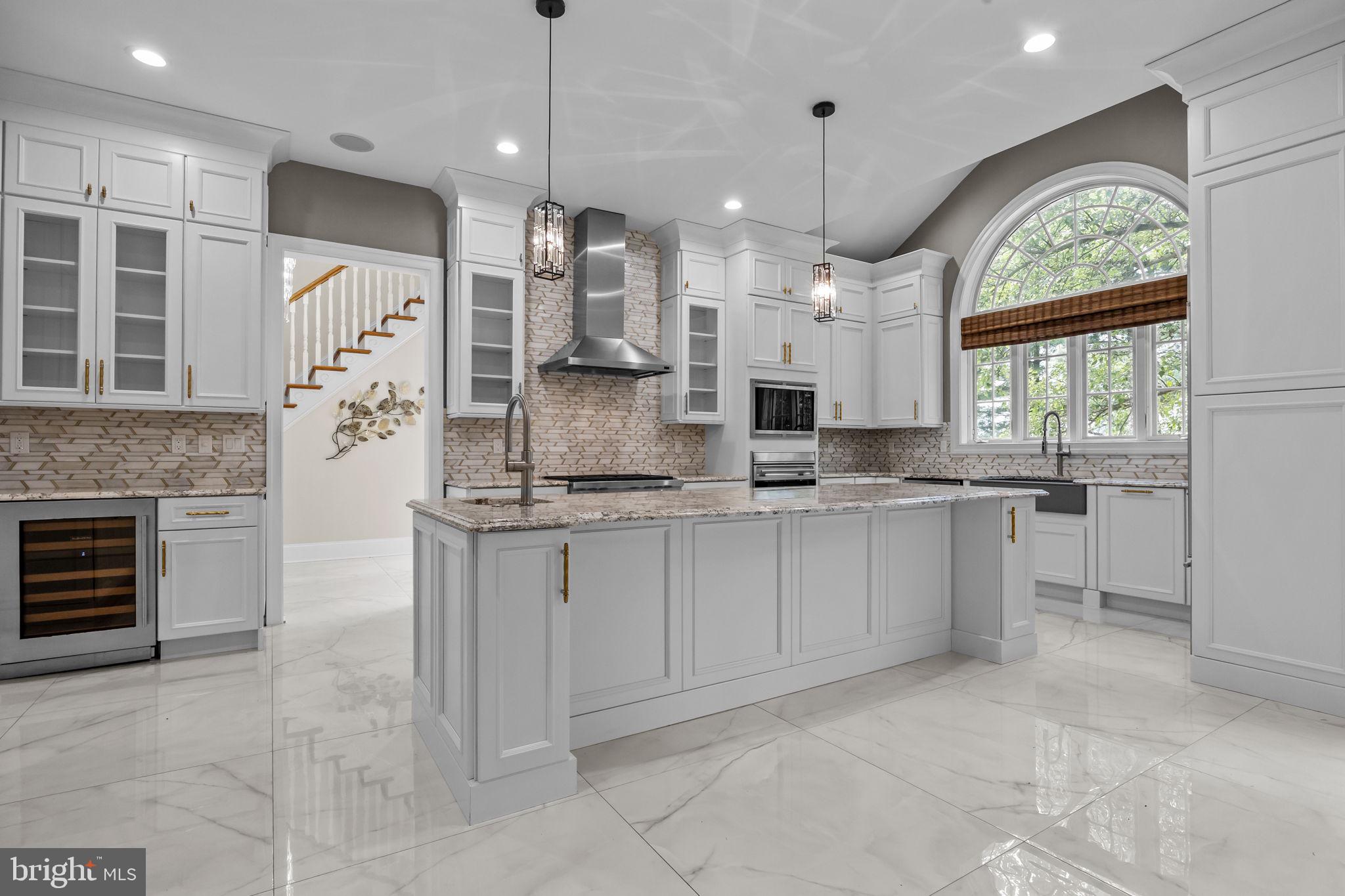 STONEGATE - Residential