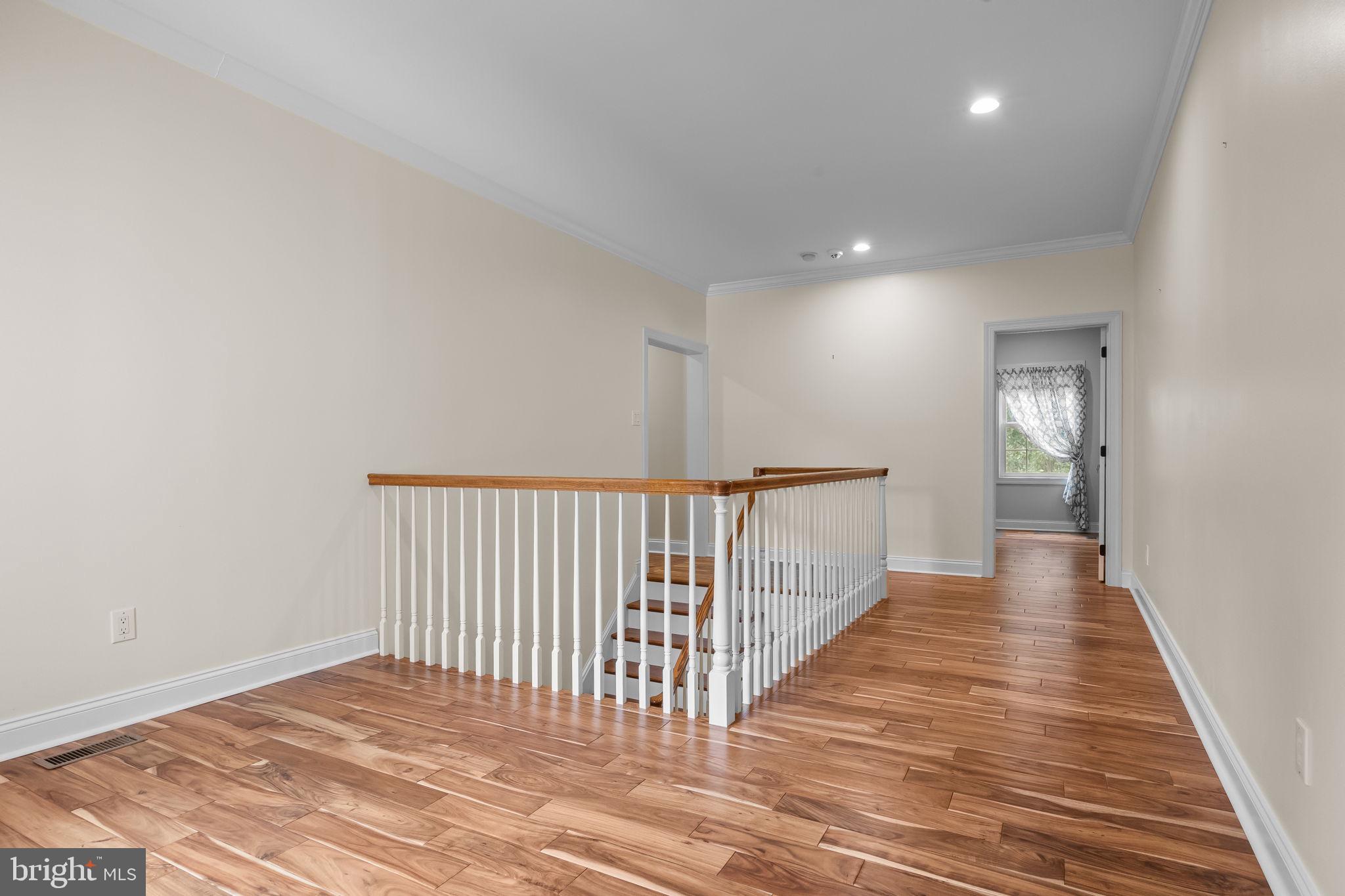 STONEGATE - Residential