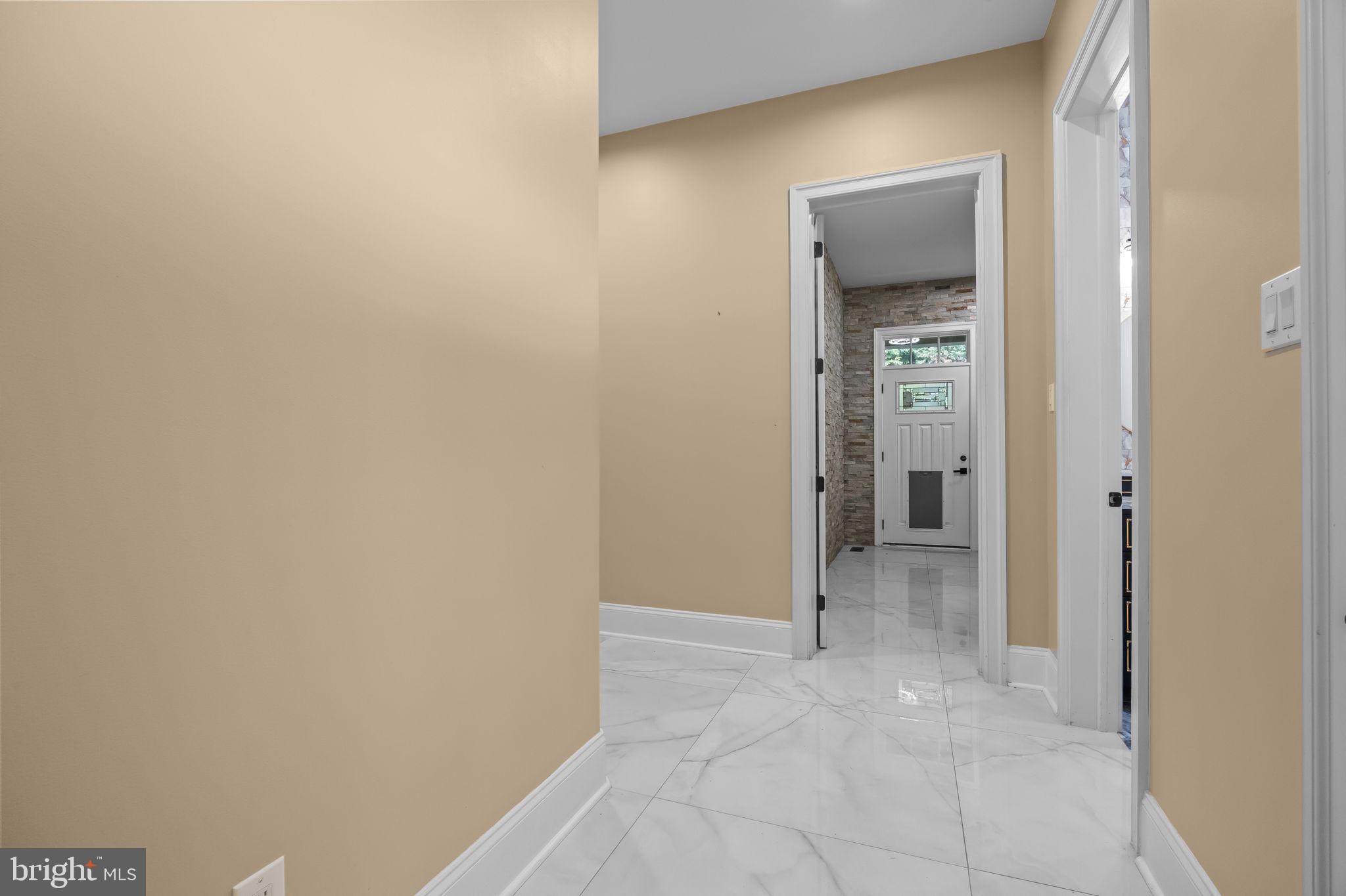 STONEGATE - Residential