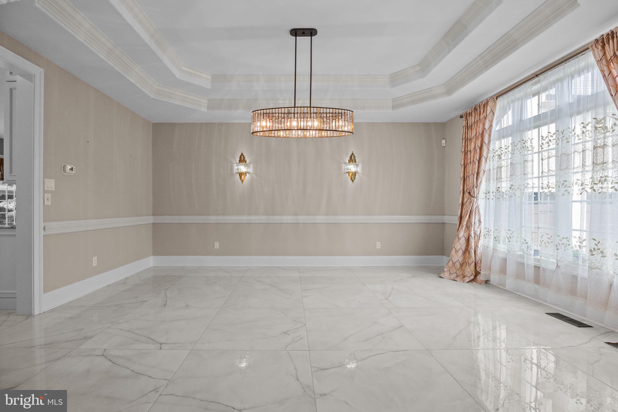 STONEGATE - Residential