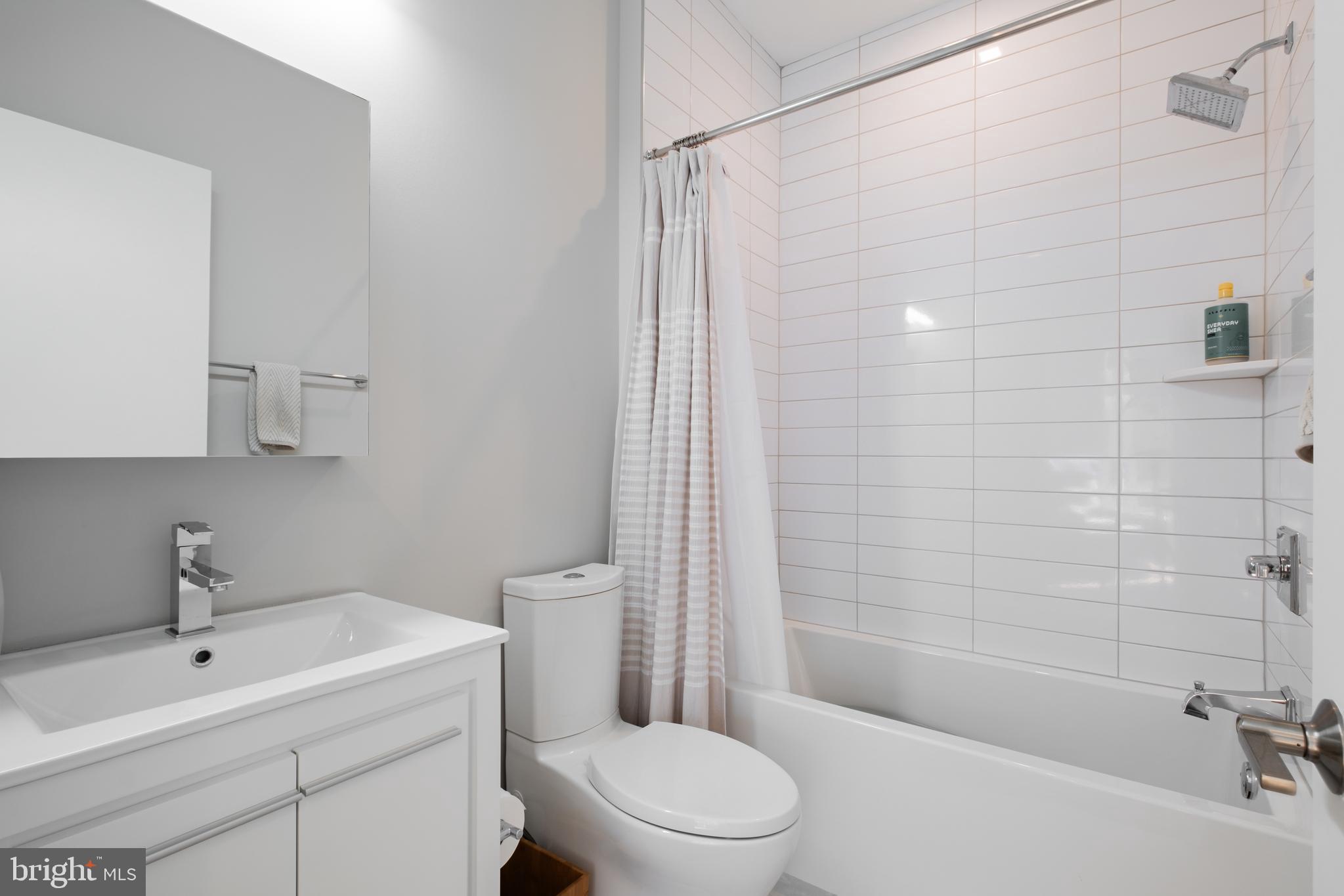 OLDE KENSINGTON - Residential