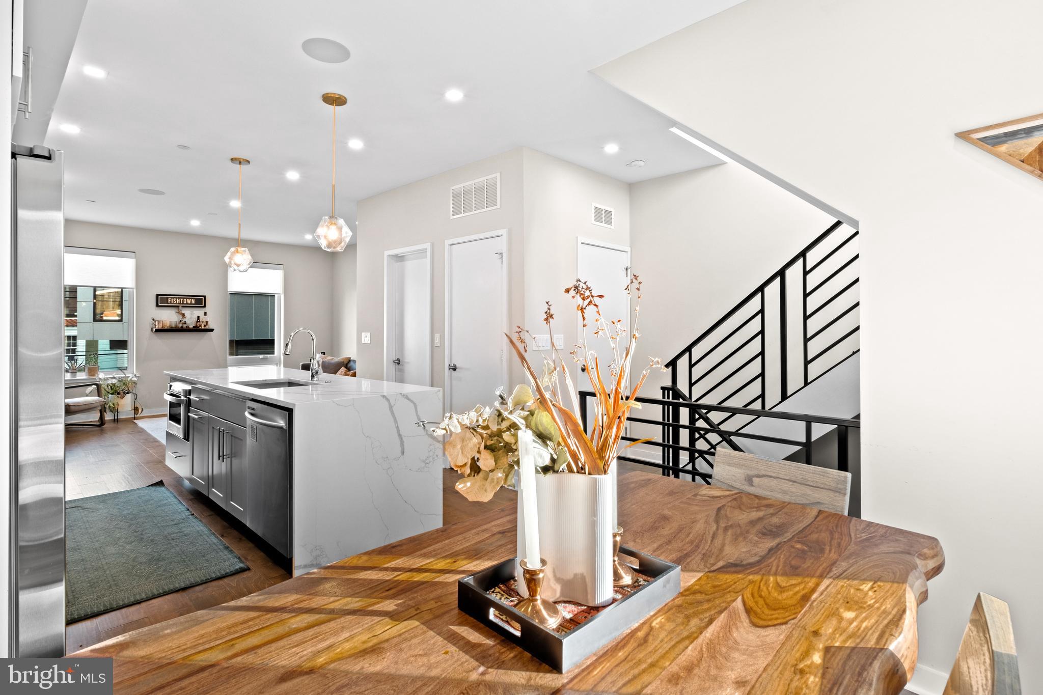 OLDE KENSINGTON - Residential