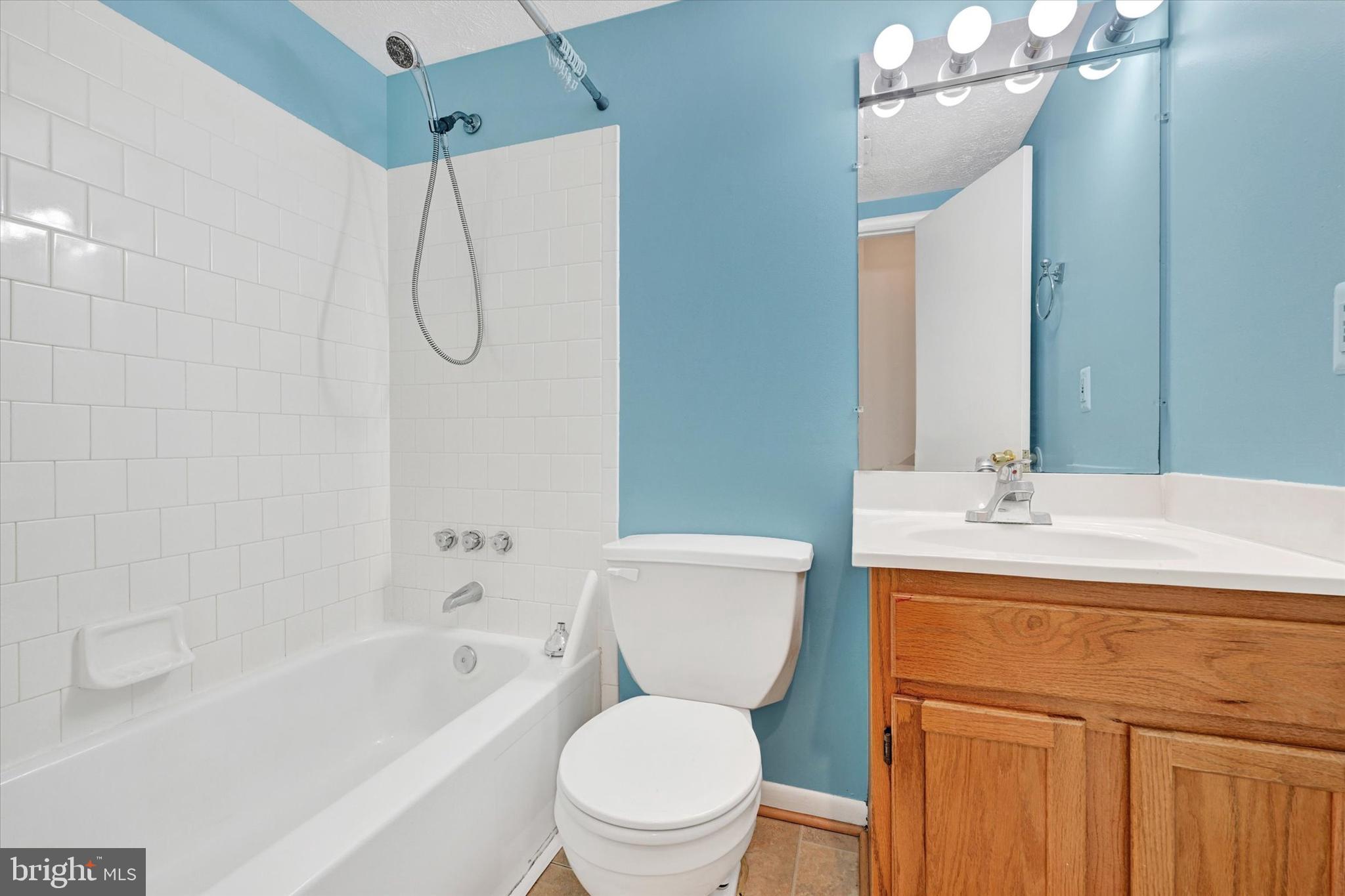 BRIGHT OAKS - Residential