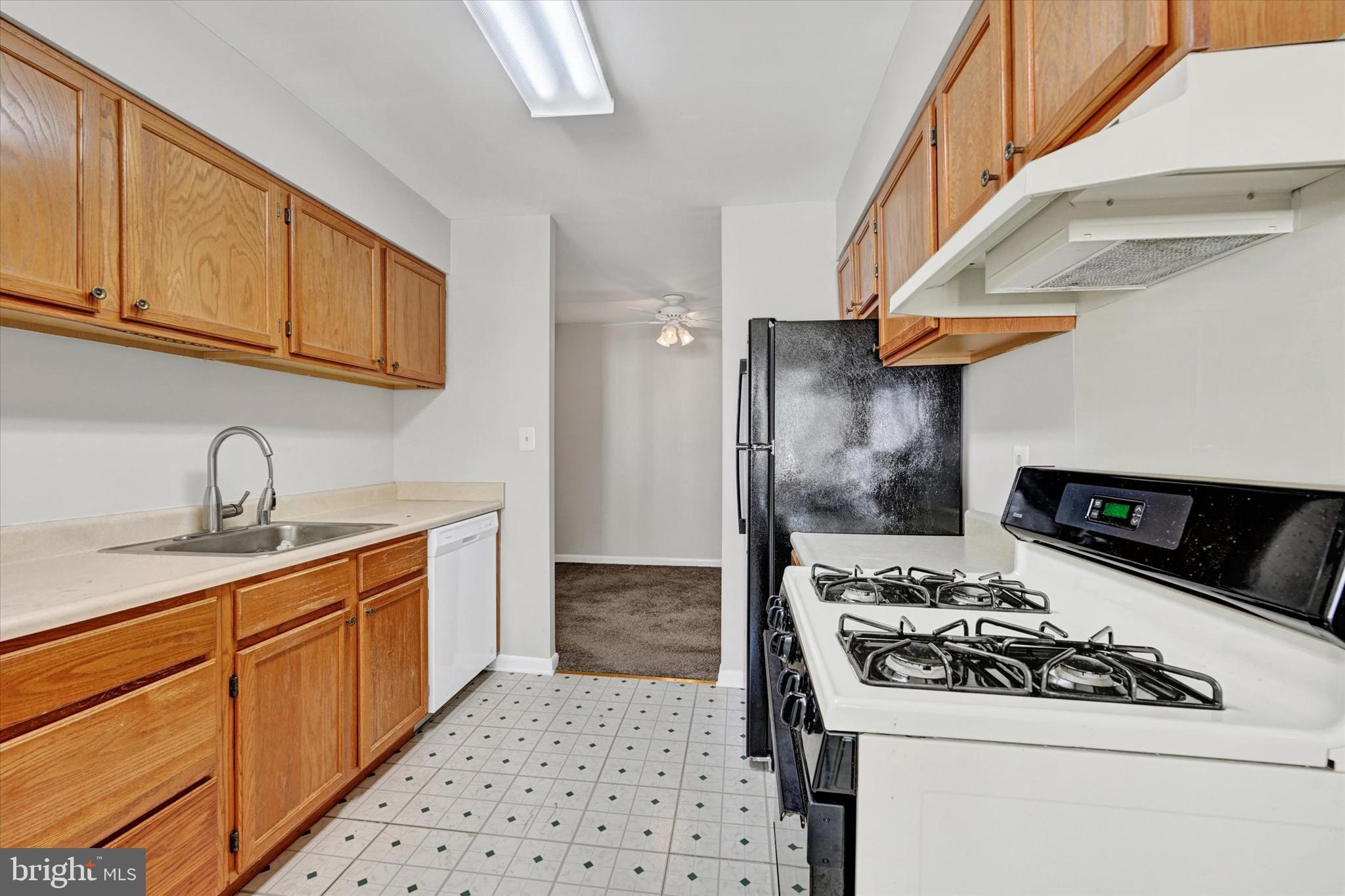 BRIGHT OAKS - Residential
