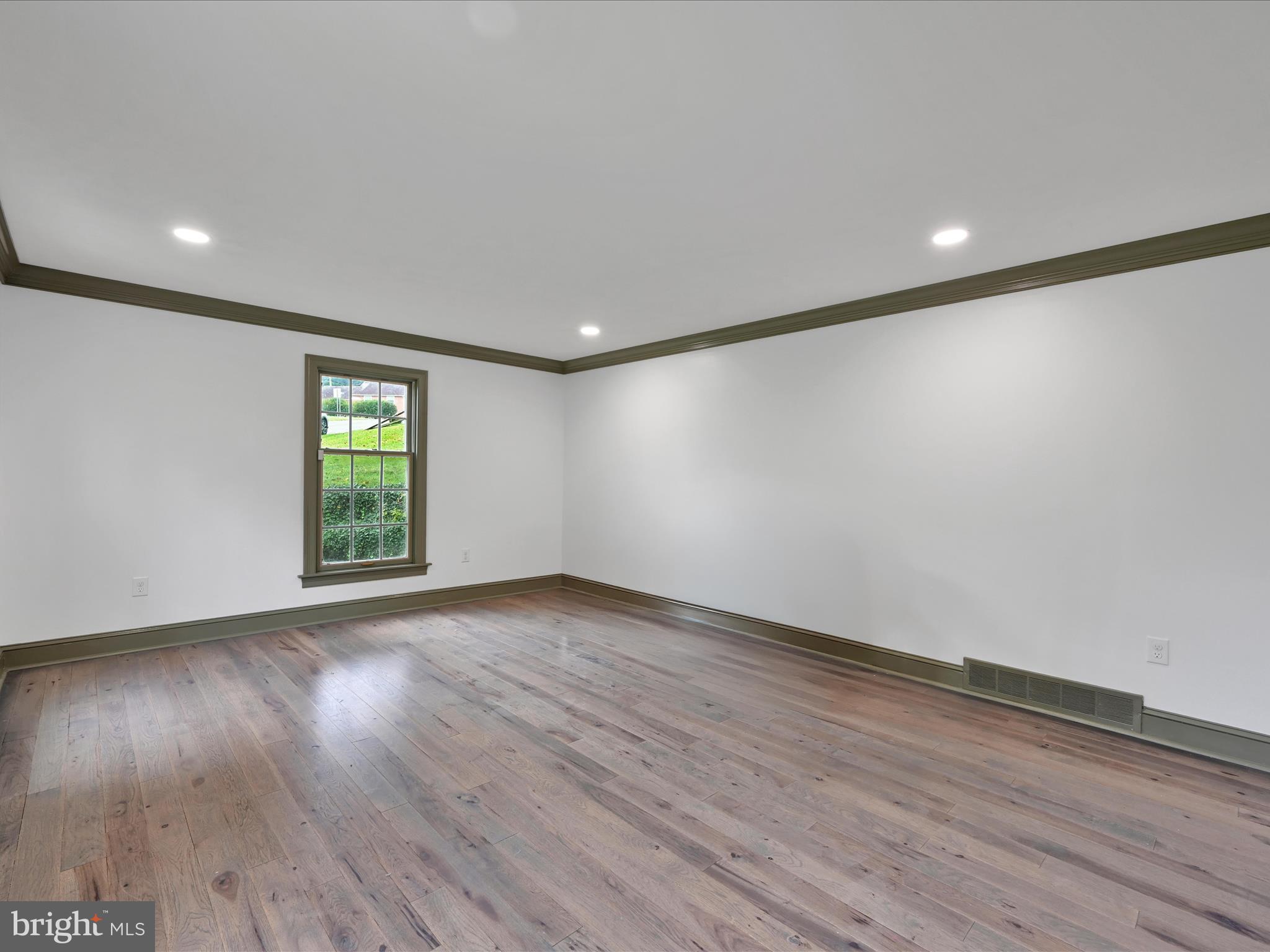 WEST RIDGE - Residential