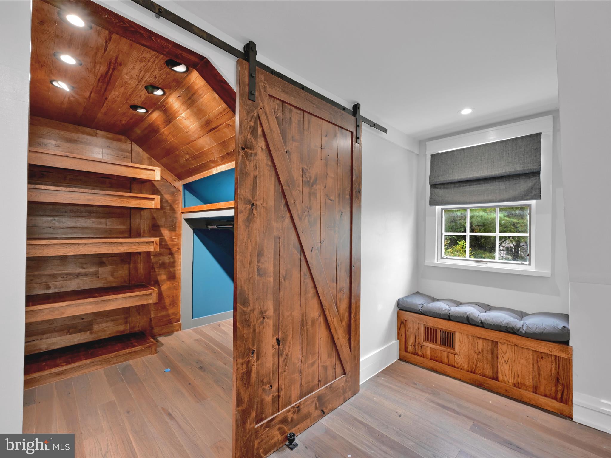 WEST RIDGE - Residential