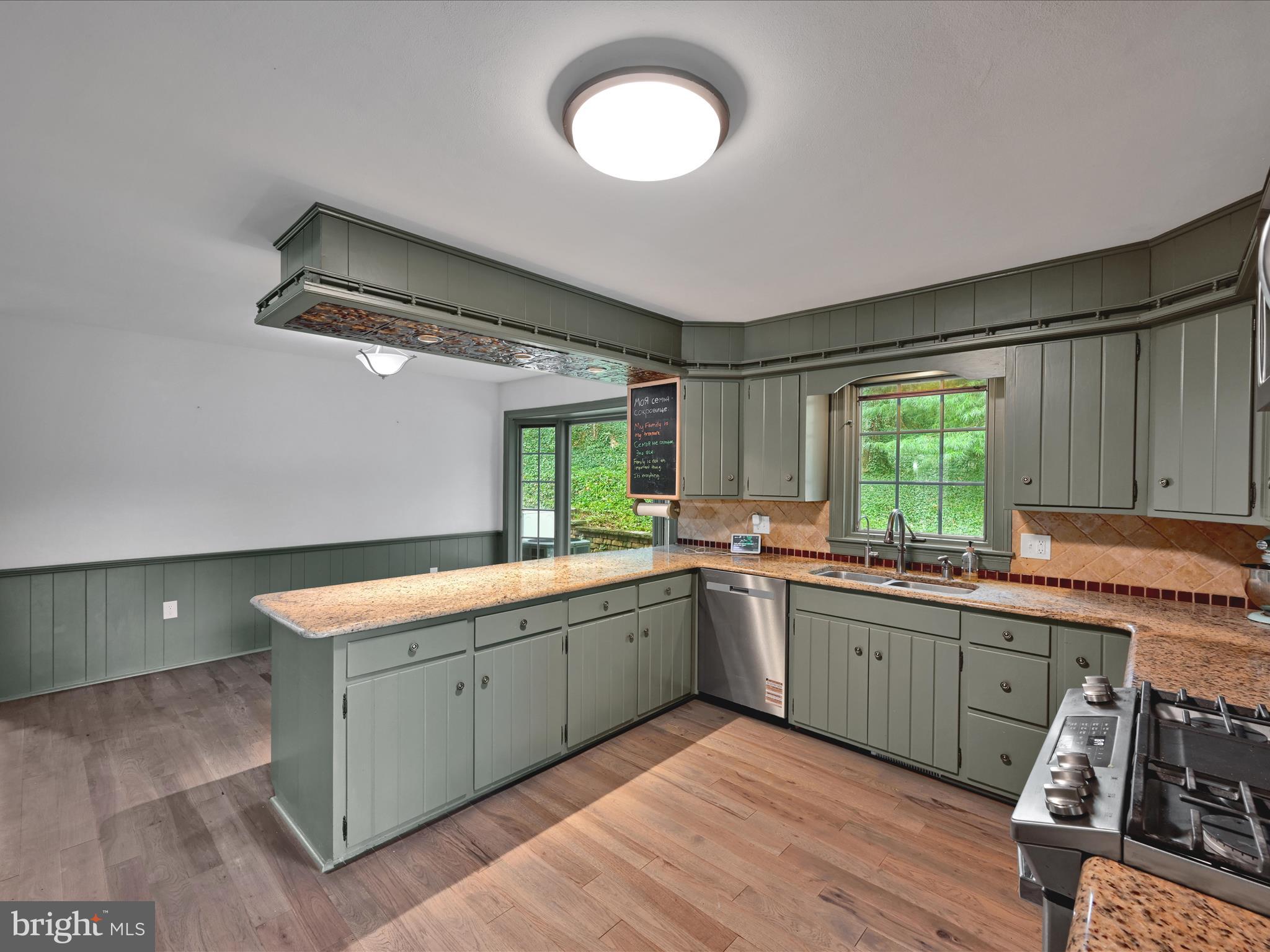 WEST RIDGE - Residential