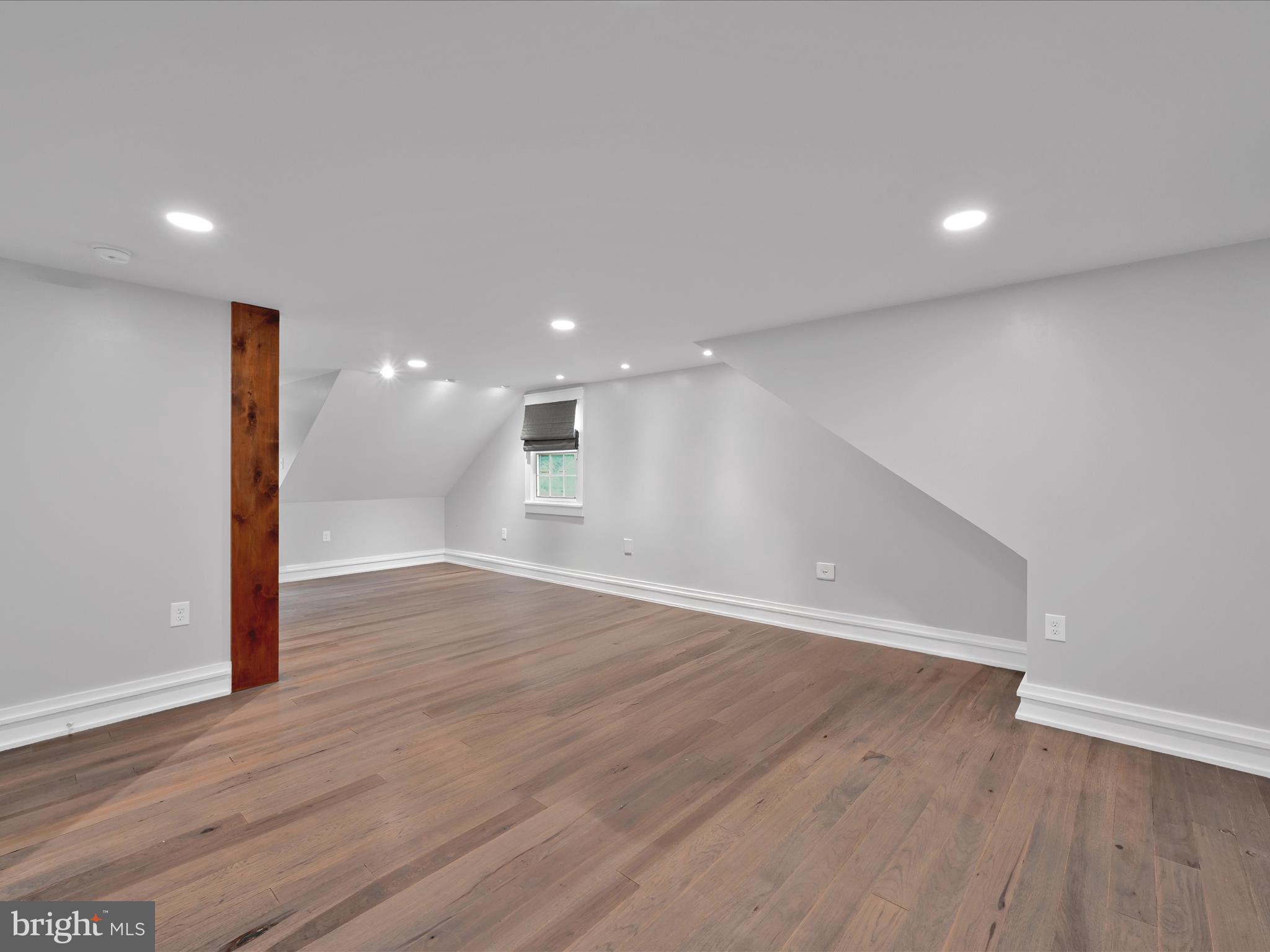 WEST RIDGE - Residential