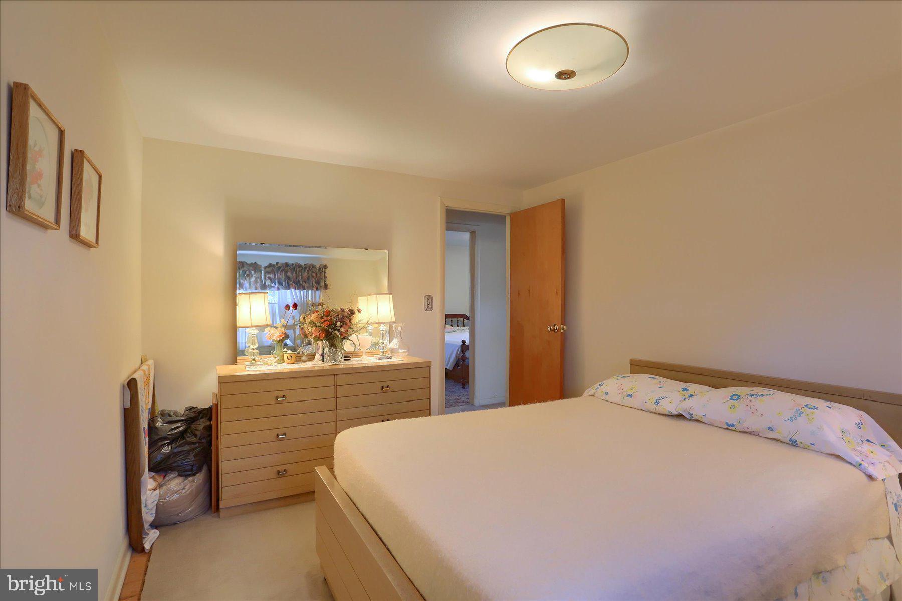 GREEN LANE FARMS - Residential