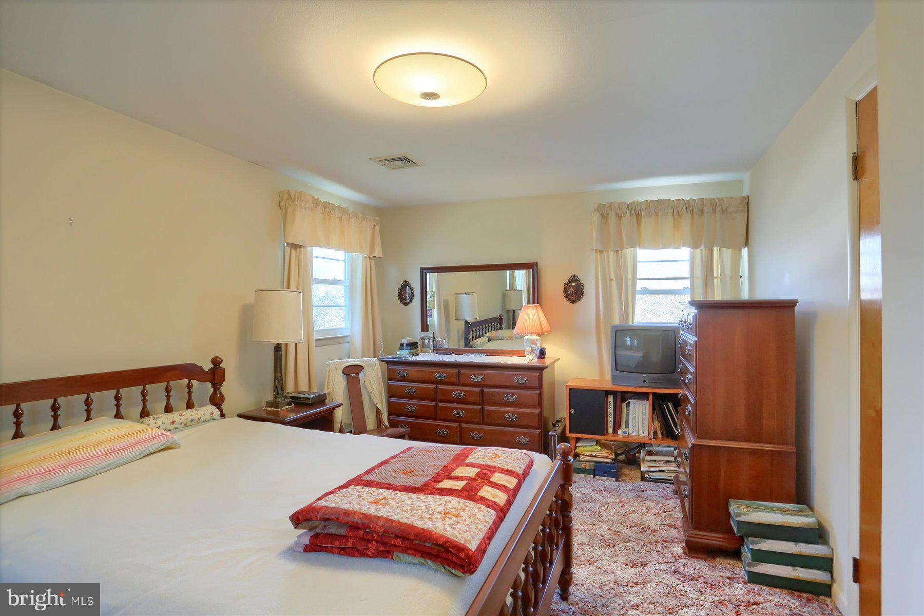 GREEN LANE FARMS - Residential
