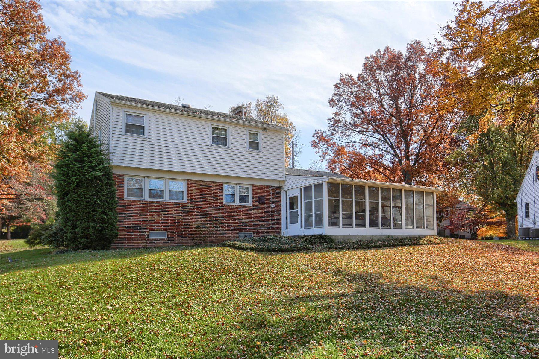 GREEN LANE FARMS - Residential