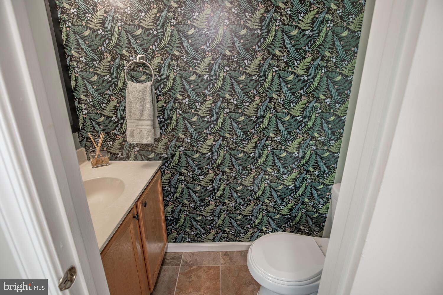 FIELDSTONE PLACE - Residential