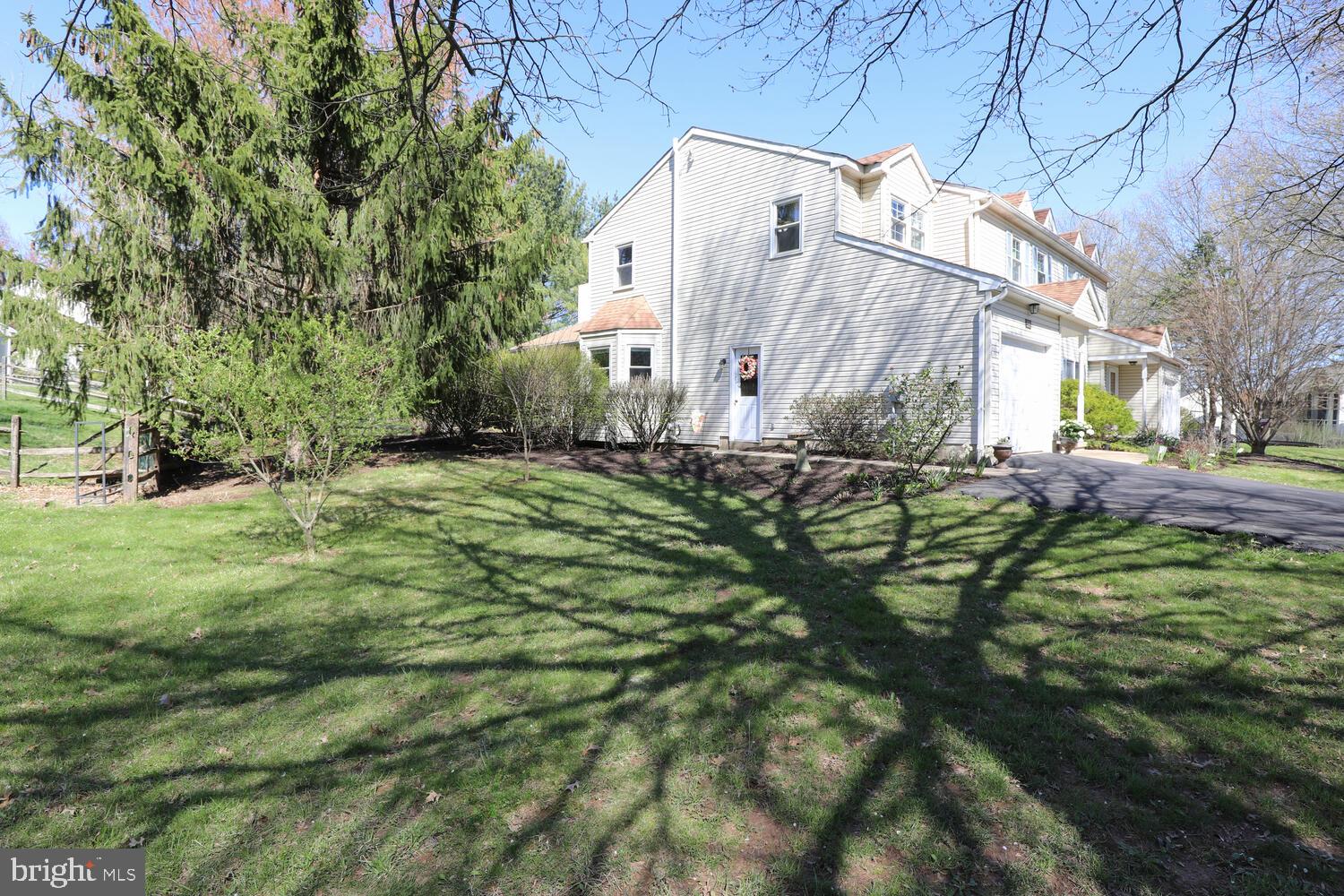 FIELDSTONE PLACE - Residential