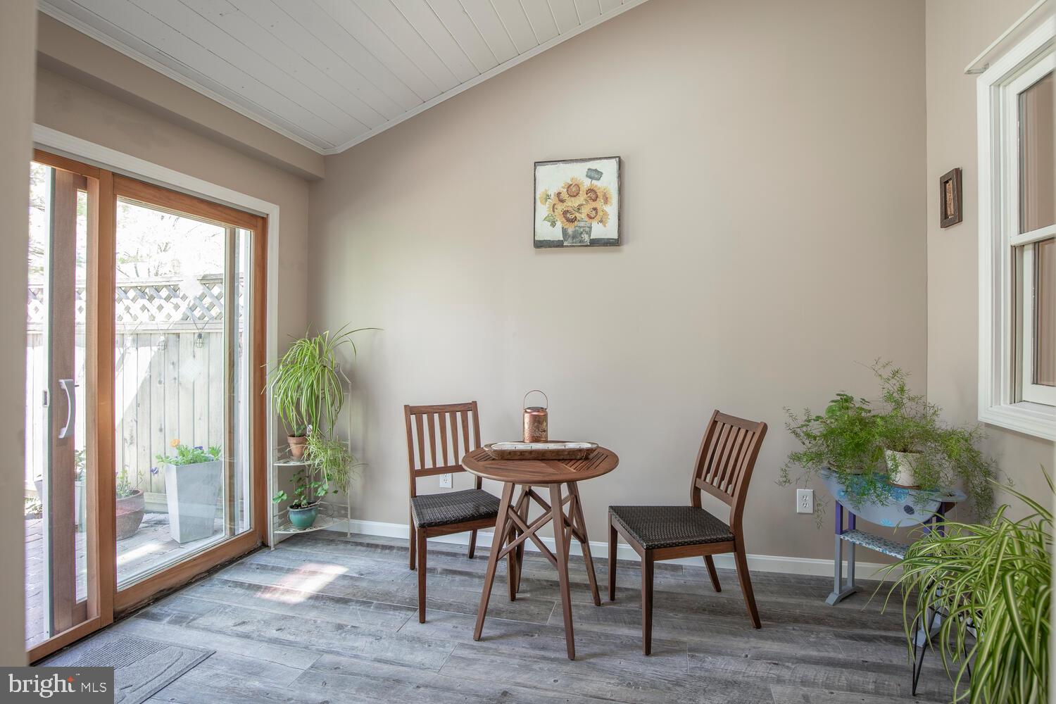 FIELDSTONE PLACE - Residential