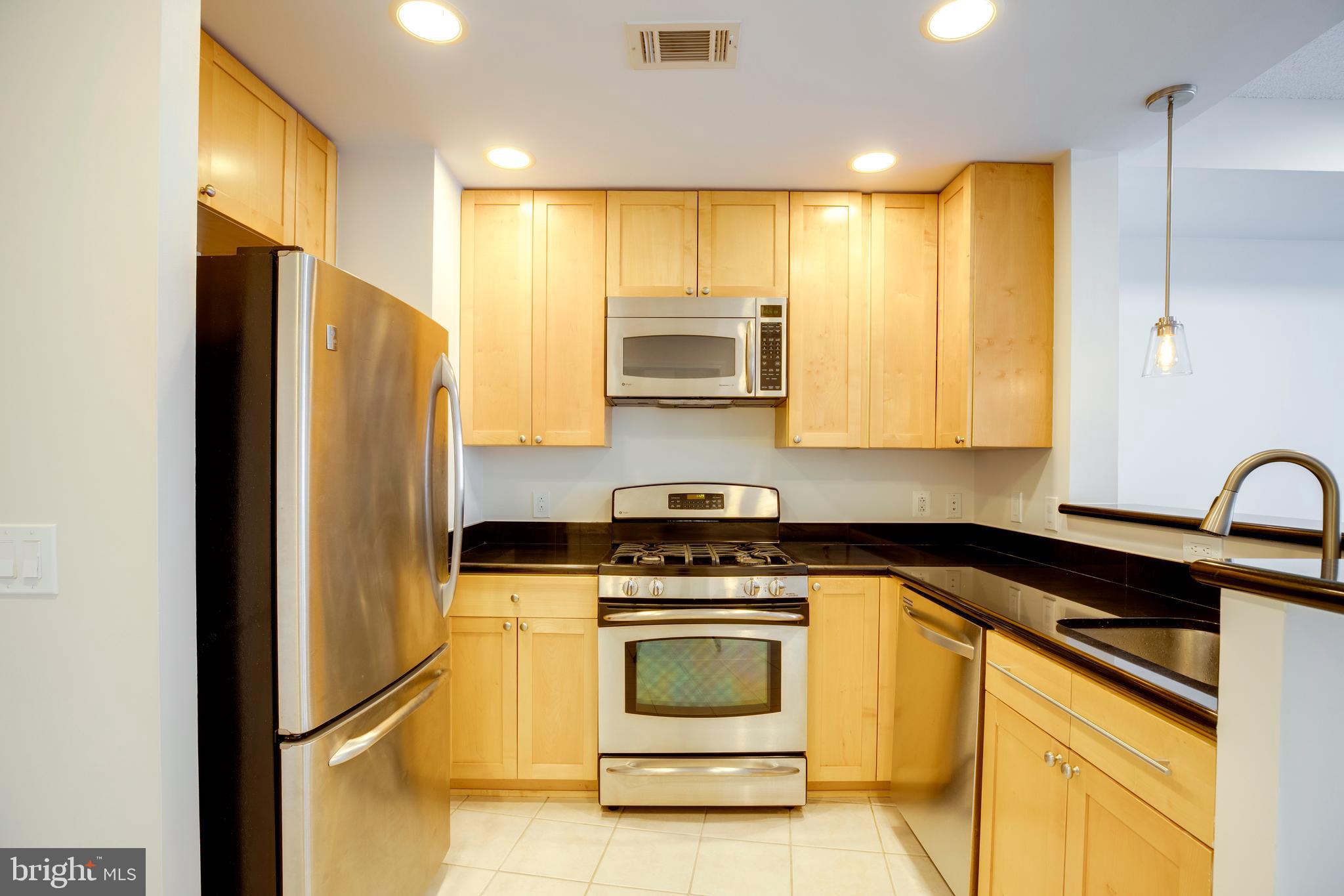 3600 S GLEBE ROAD 427W
