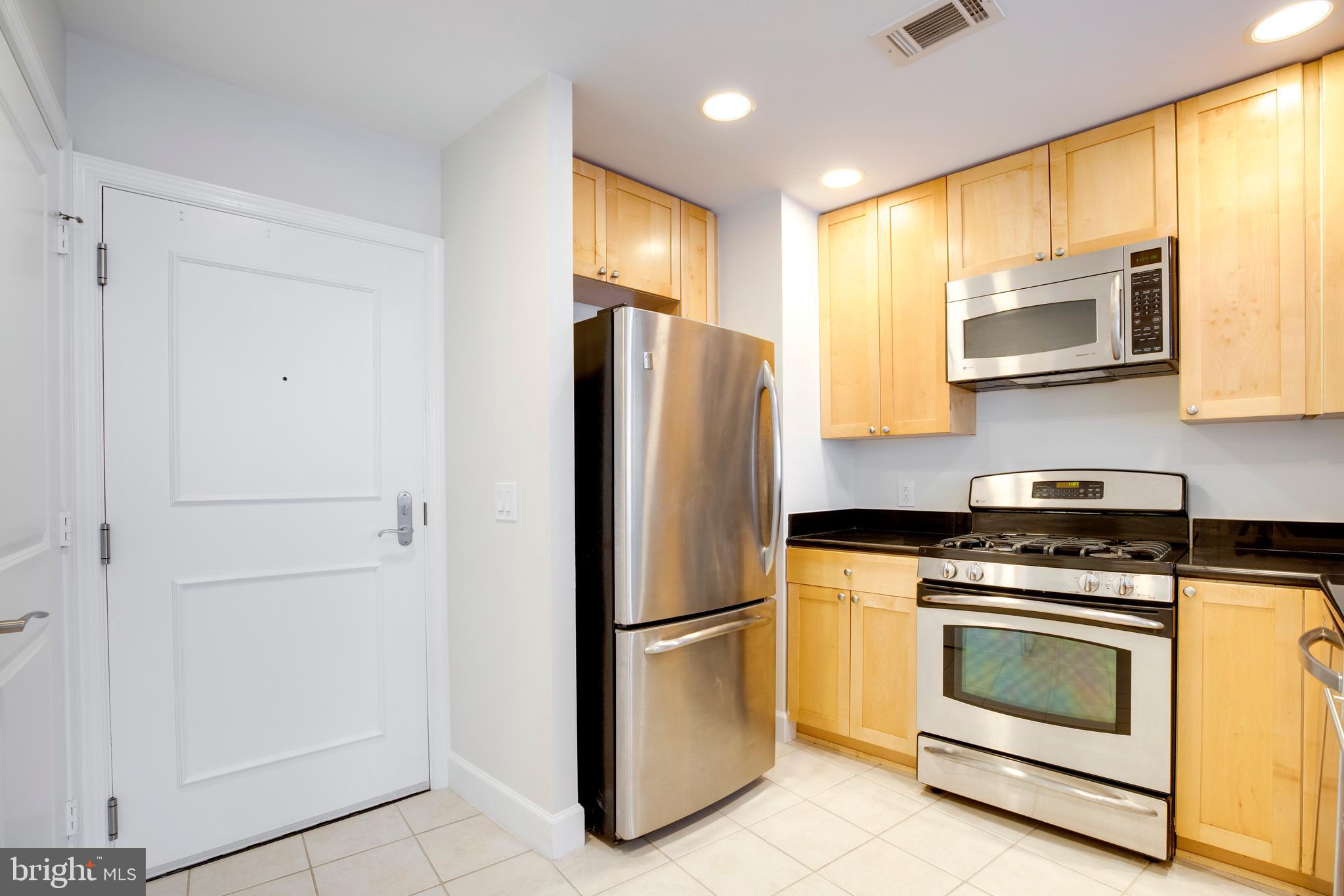 3600 S GLEBE ROAD 427W