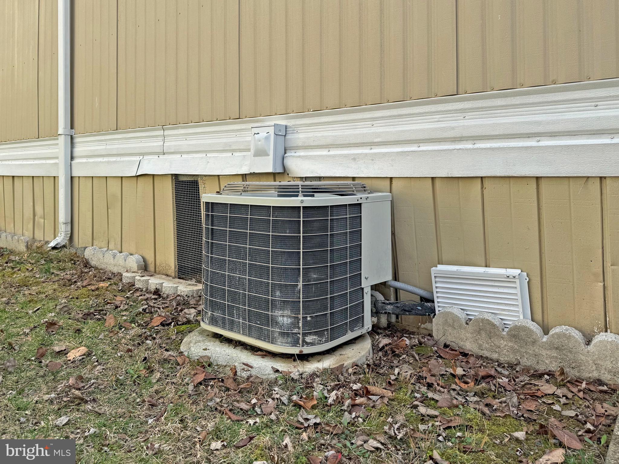 CAMELOT MHP - Residential