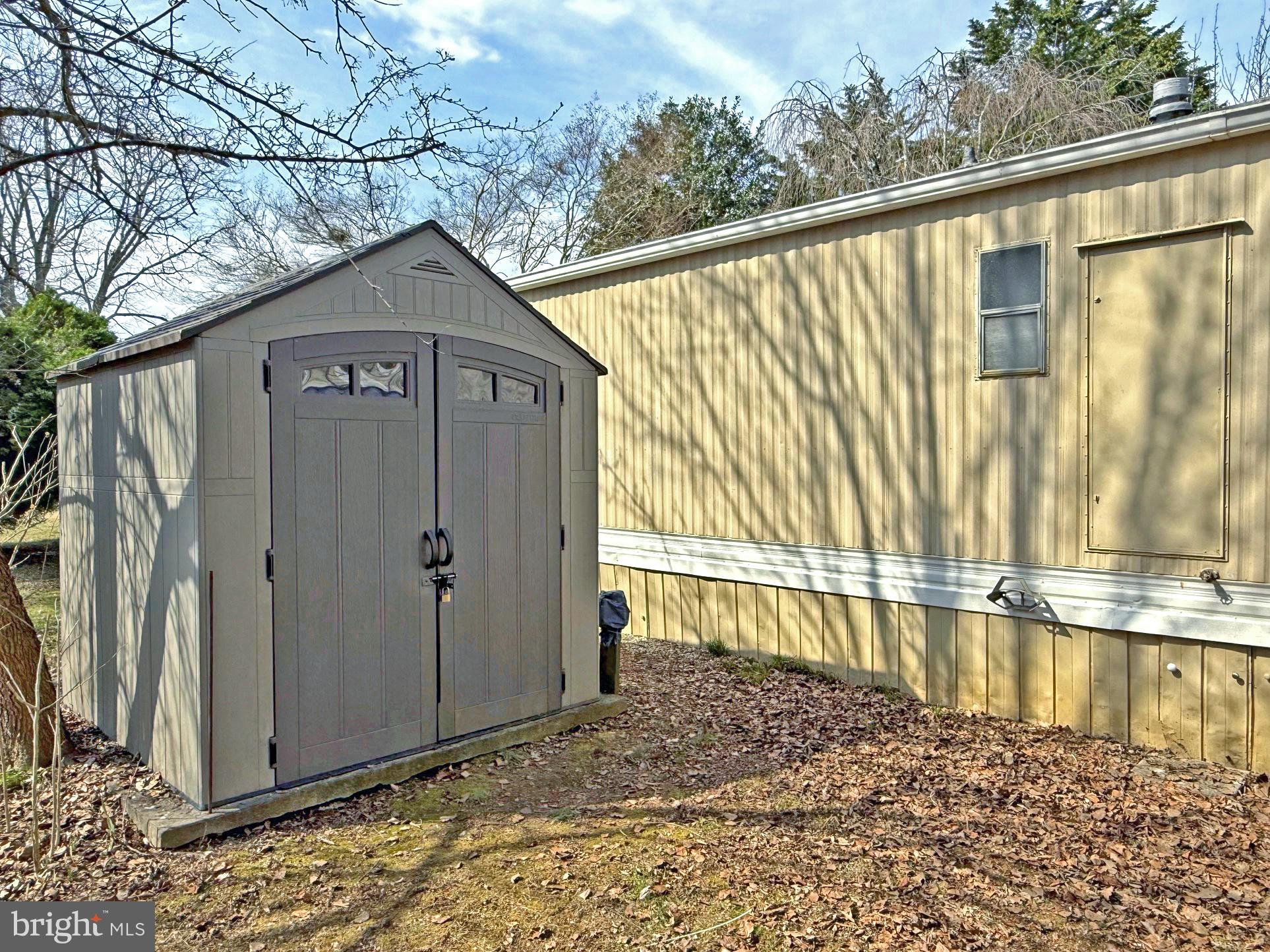 CAMELOT MHP - Residential