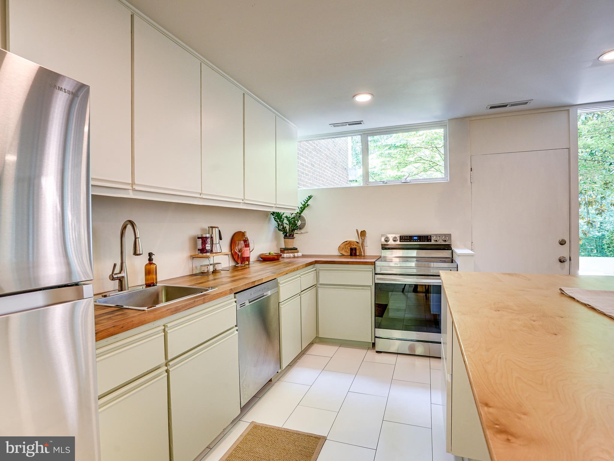 HICKORY CLUSTER - Residential