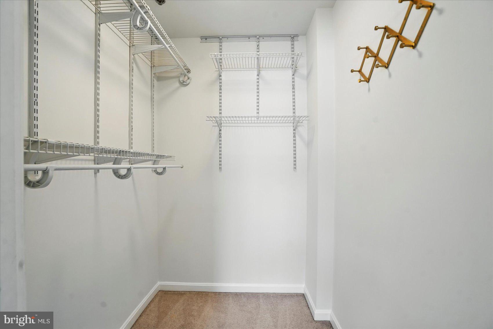 LIGHTHOUSE POINT EAST - Residential