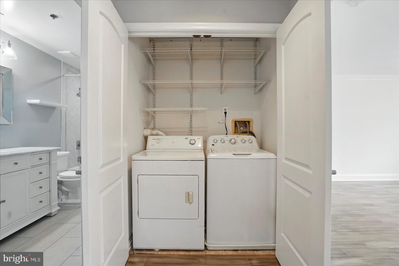 LIGHTHOUSE POINT EAST - Residential