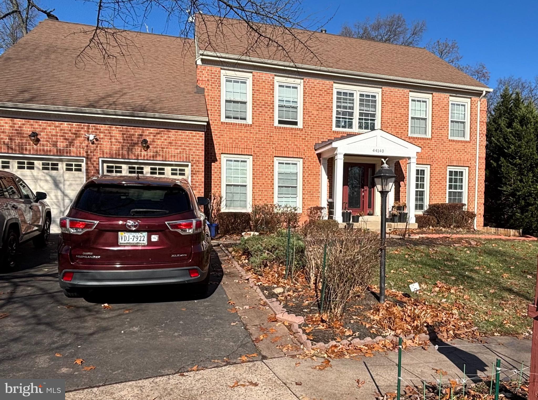 ASHBURN VILLAGE - Residential Lease