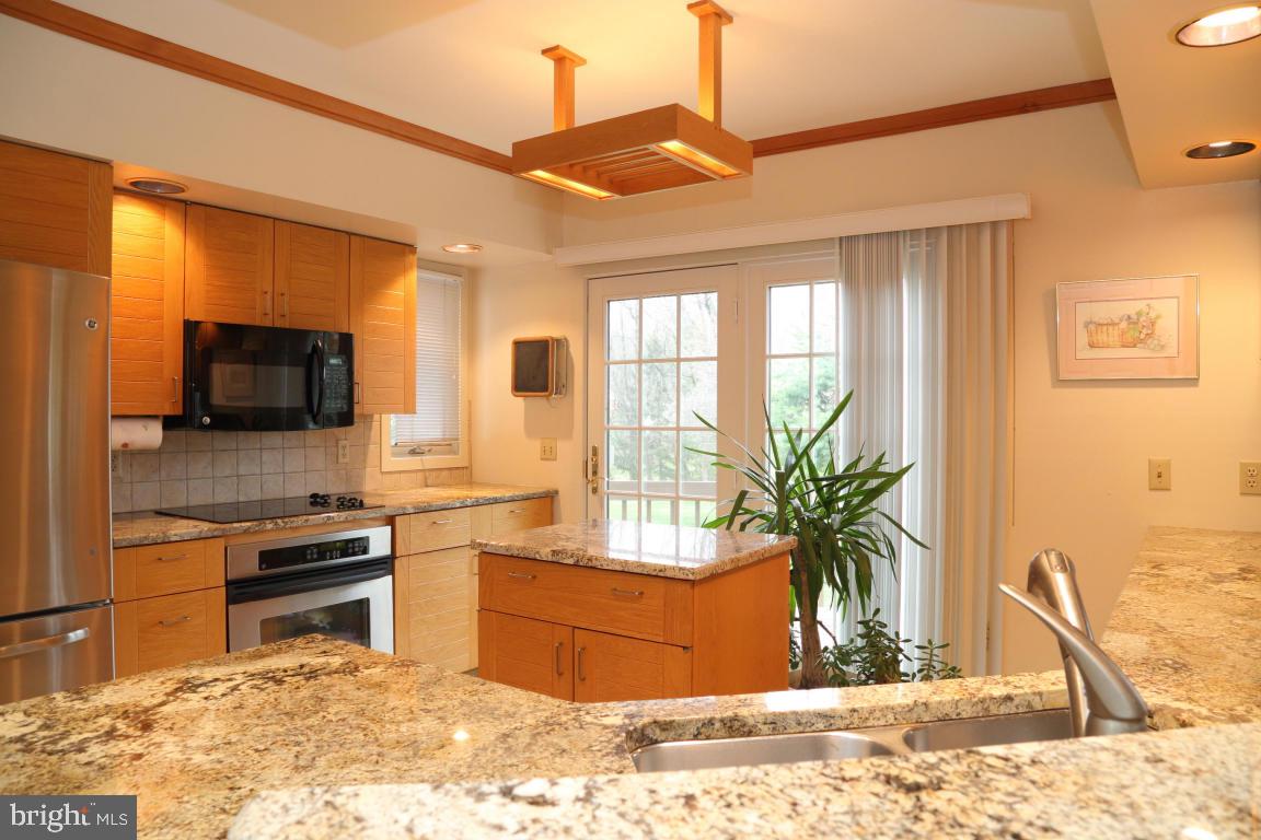 SCHOOL LANE HILLS - Residential