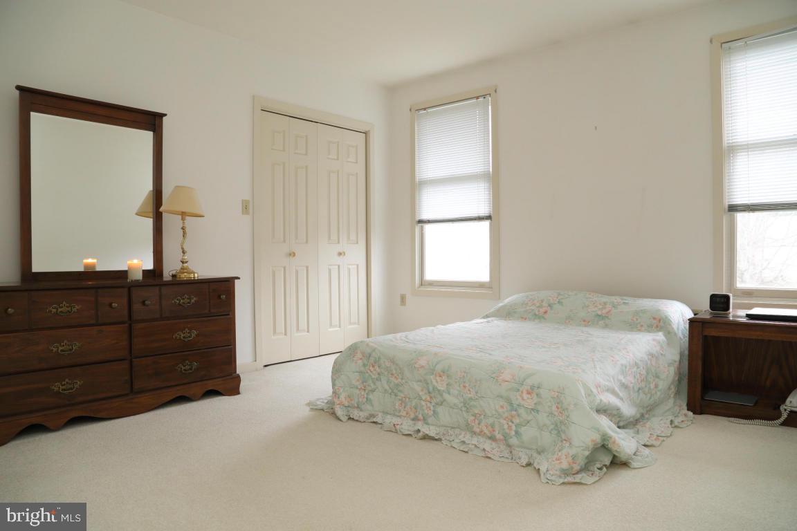 SCHOOL LANE HILLS - Residential