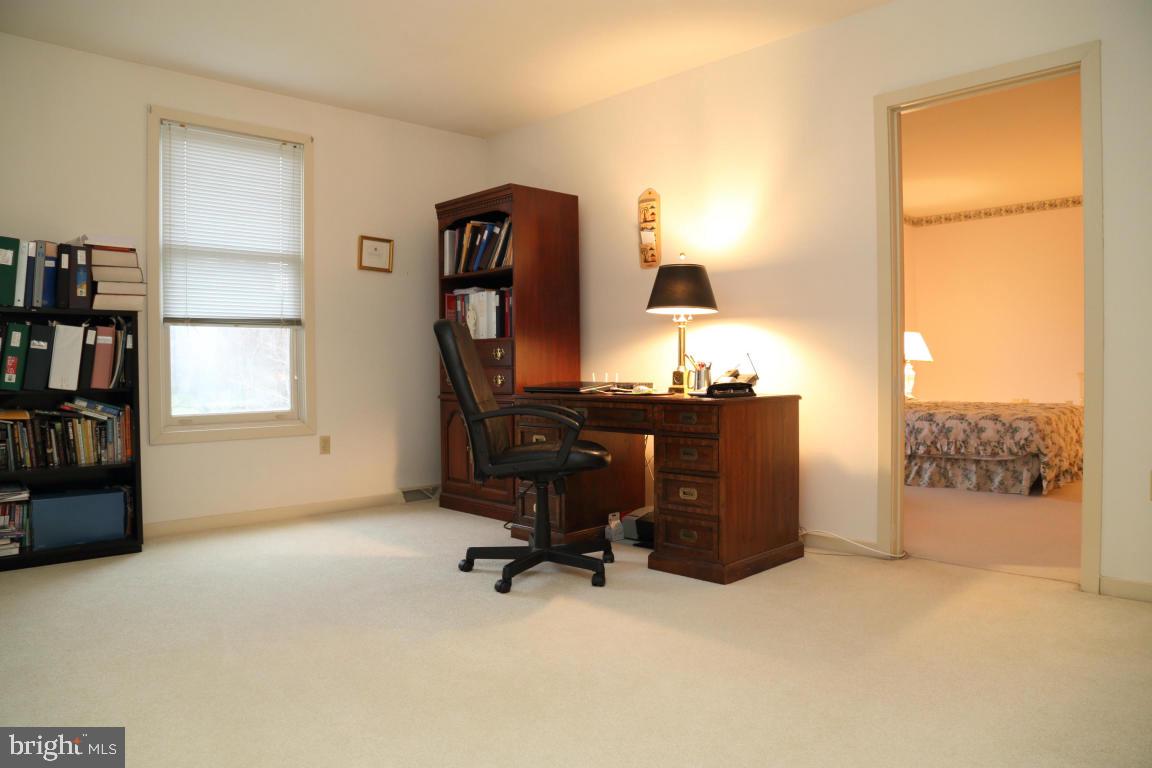 SCHOOL LANE HILLS - Residential
