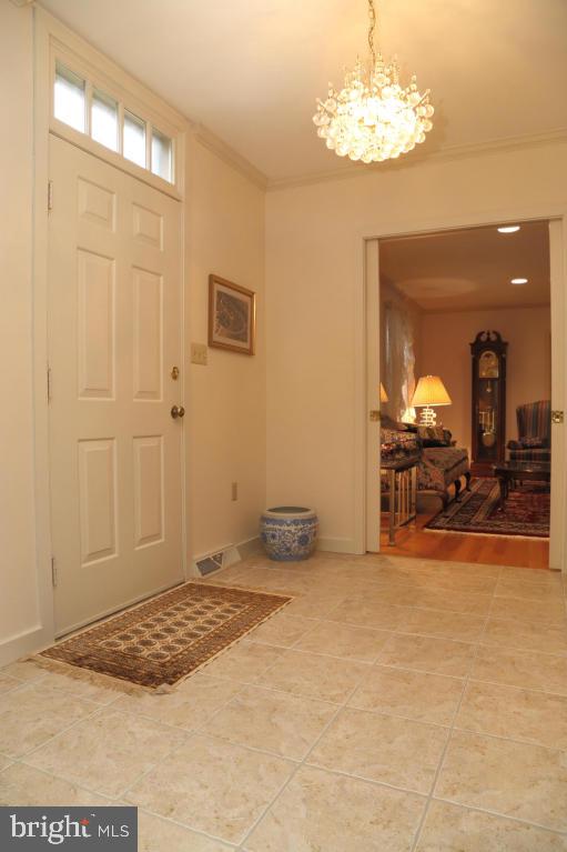 SCHOOL LANE HILLS - Residential