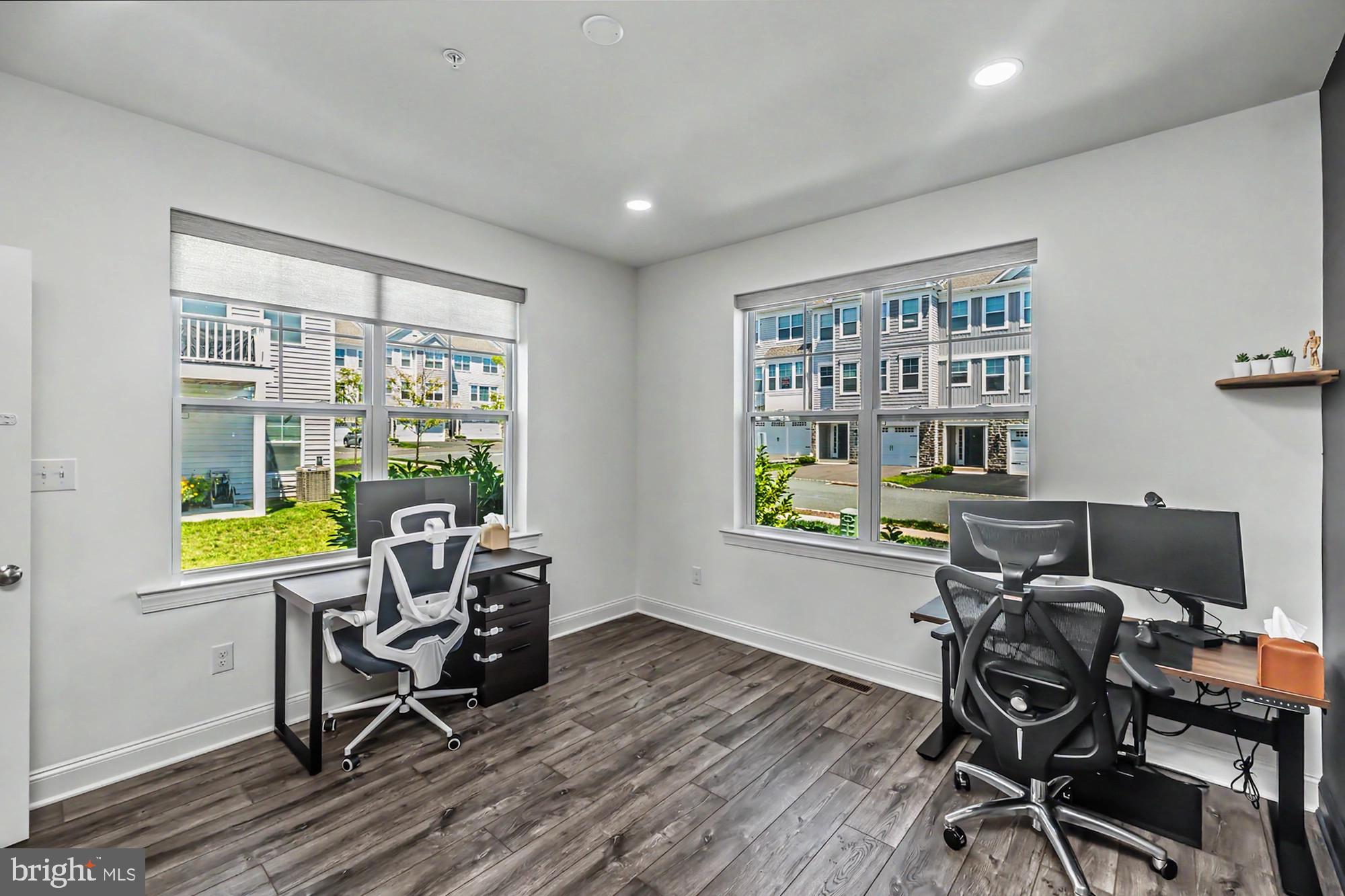 104 LARRABEE WAY