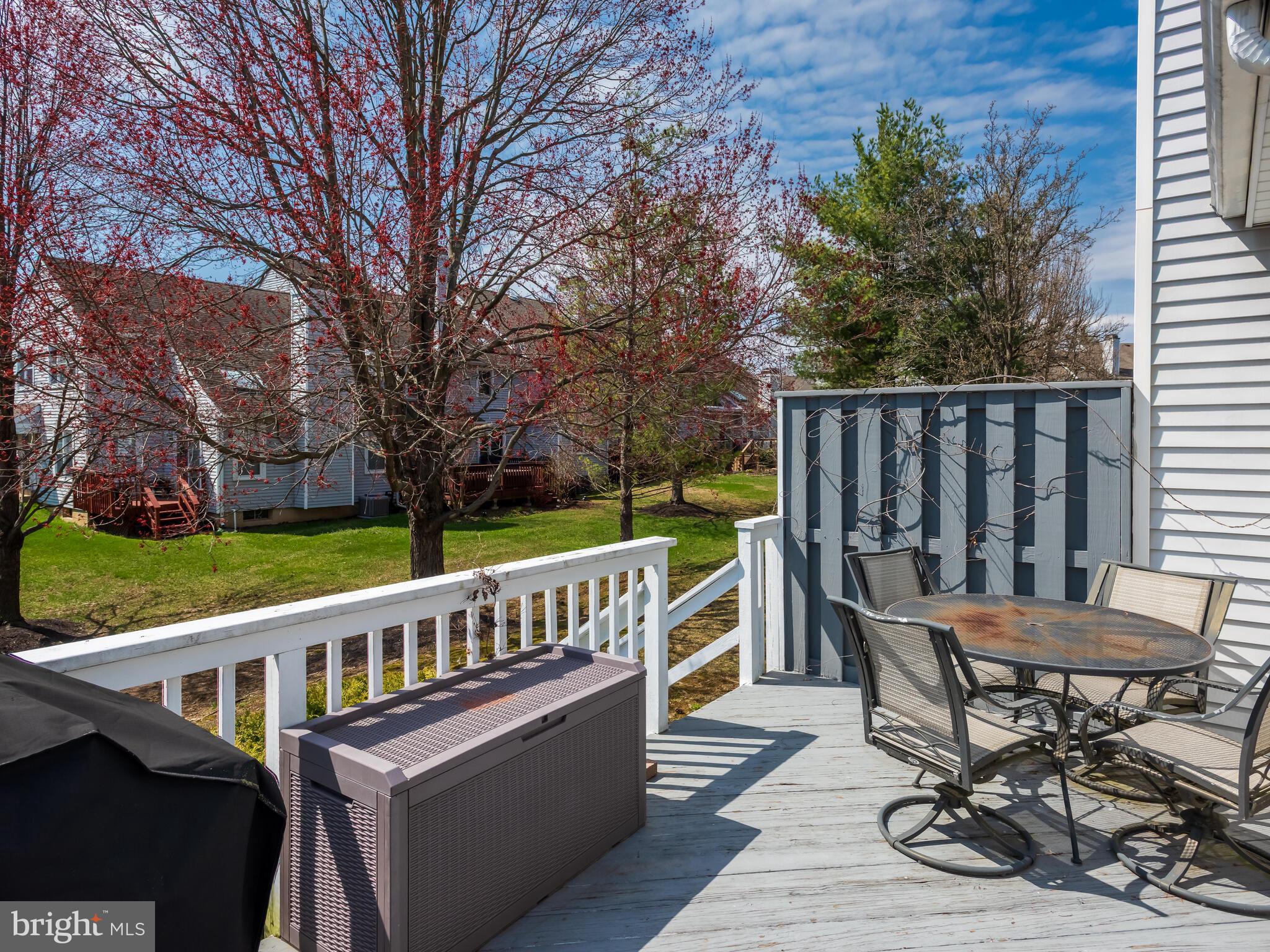 MONTGOMERY GREENE - Residential