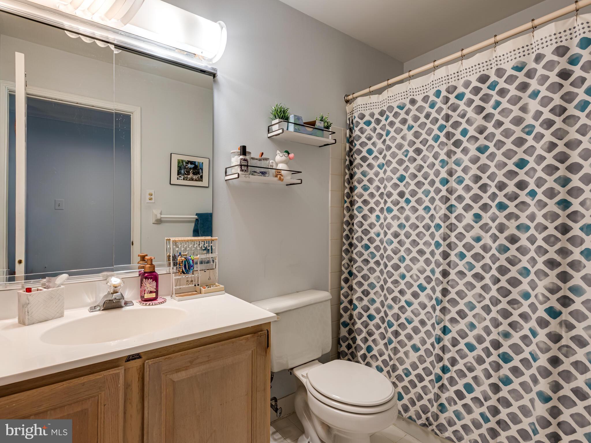 MONTGOMERY GREENE - Residential